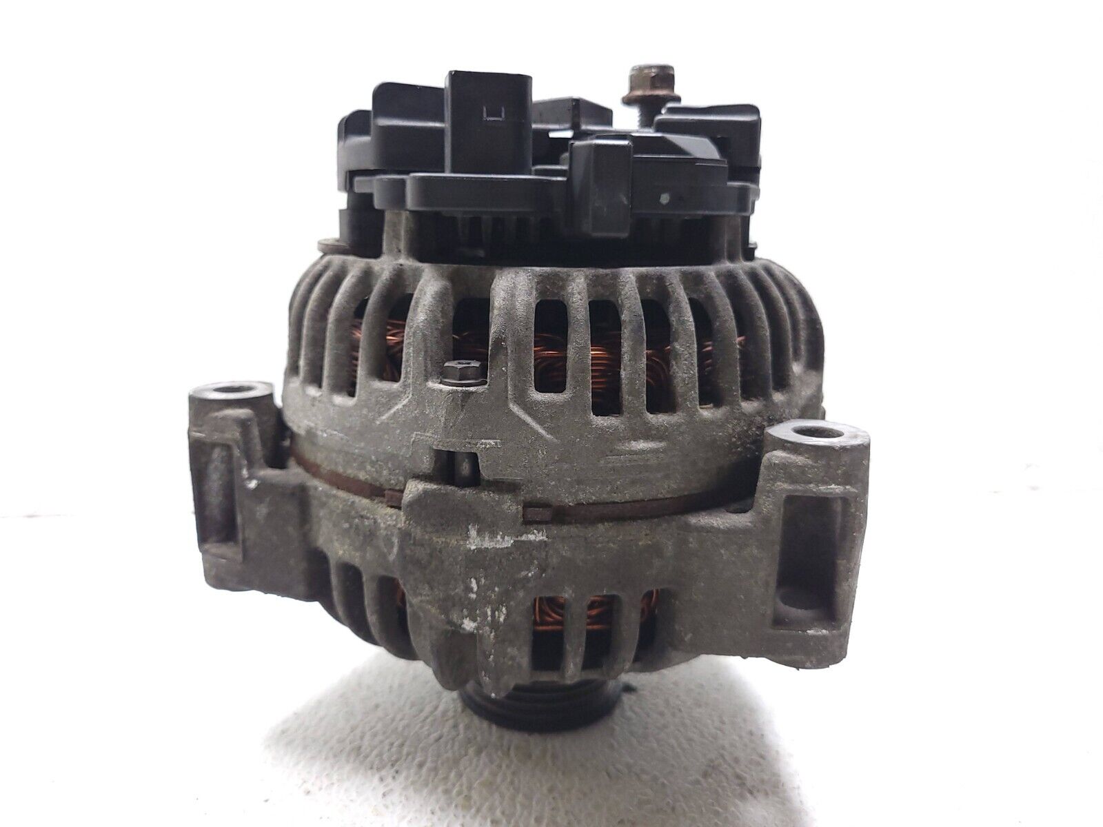 06-11 Mercedes ML500 Alternator OEM Replacement - High Performance Car Part for Smooth Driving & Longevity