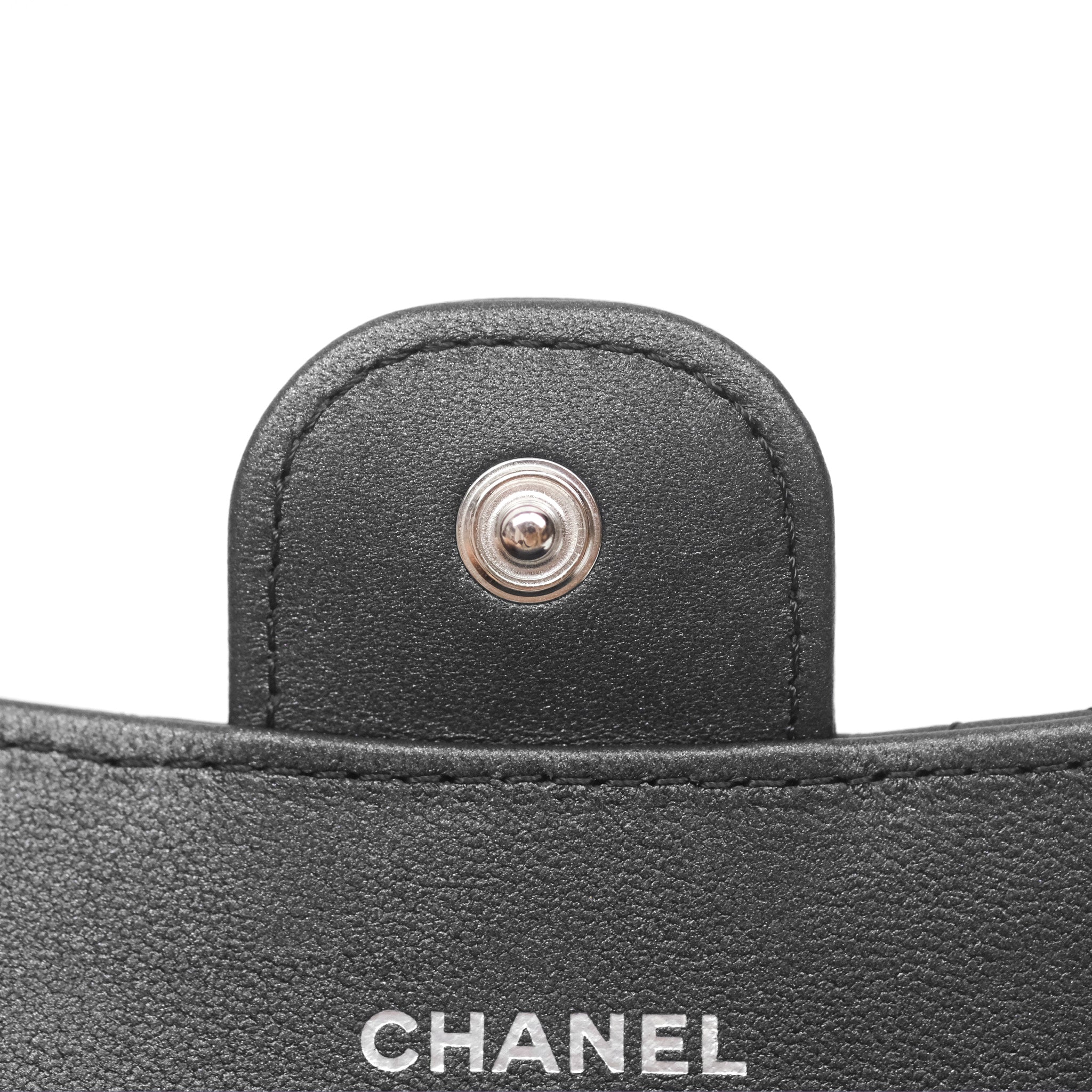 Chanel Classic Flap Card Holder - Quilted Iridescent So Black Leather Wallet for Women | Luxury Credit Card Case for Everyday Use & Special Occasions