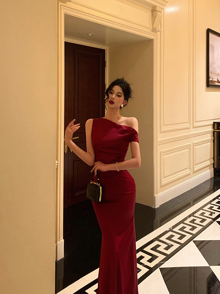 Elegant Mermaid Red Satin Formal Evening Dress - Women's Party Gown for Prom, Homecoming & Special Occasions | Size L22