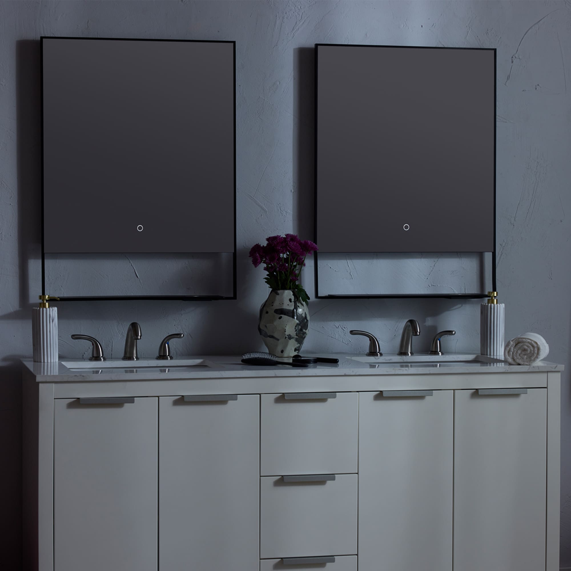 Oxygen Castore 3 0902 15 Inch 24x32 LED Lighted Mirror with Adjustable Brightness - Black Bathroom Vanity Mirror for Makeup & Shaving - Perfect for Bedrooms, Salons & Dressing Rooms