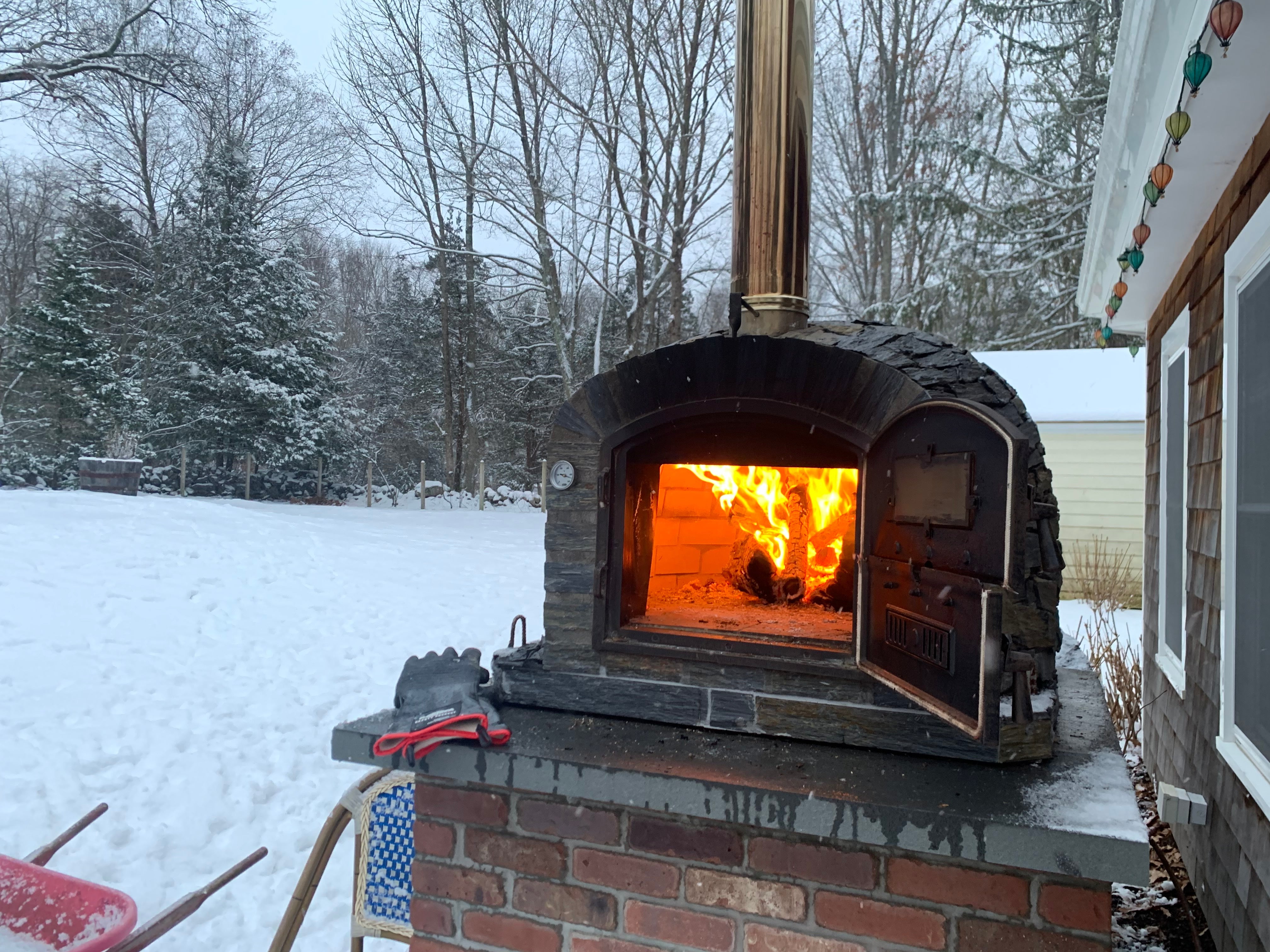 Premium LISBOA STONE FINISH Hybrid Pizza Oven - Outdoor & Indoor Use for Authentic Italian Pizza, Bread & Baking - Perfect for Backyard, Patio & Home Kitchen