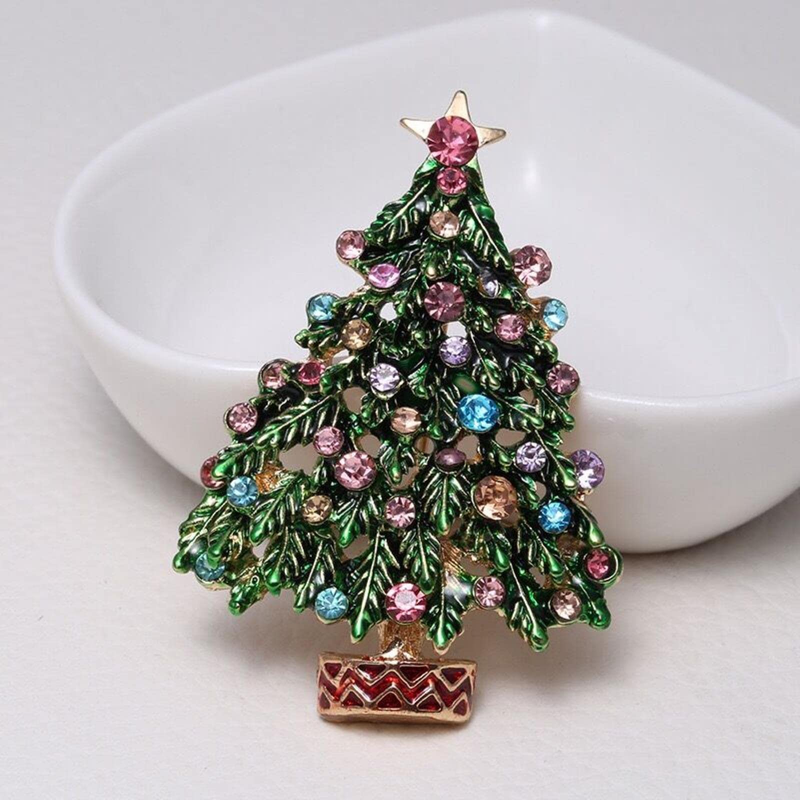 Vintage Enamel Christmas Tree Brooches for Women & Men - Holiday Party, Office Wear & Casual Outfits - Unique Festive Gift Idea for Xmas, New Year & Winter Celebrations