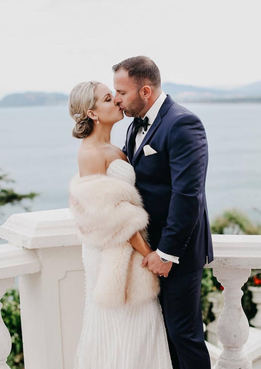 Elegant Champagne Fur Shawl Wrap - Soft & Luxurious Winter Fashion Accessory for Women | Perfect for Parties, Weddings & Evening Events