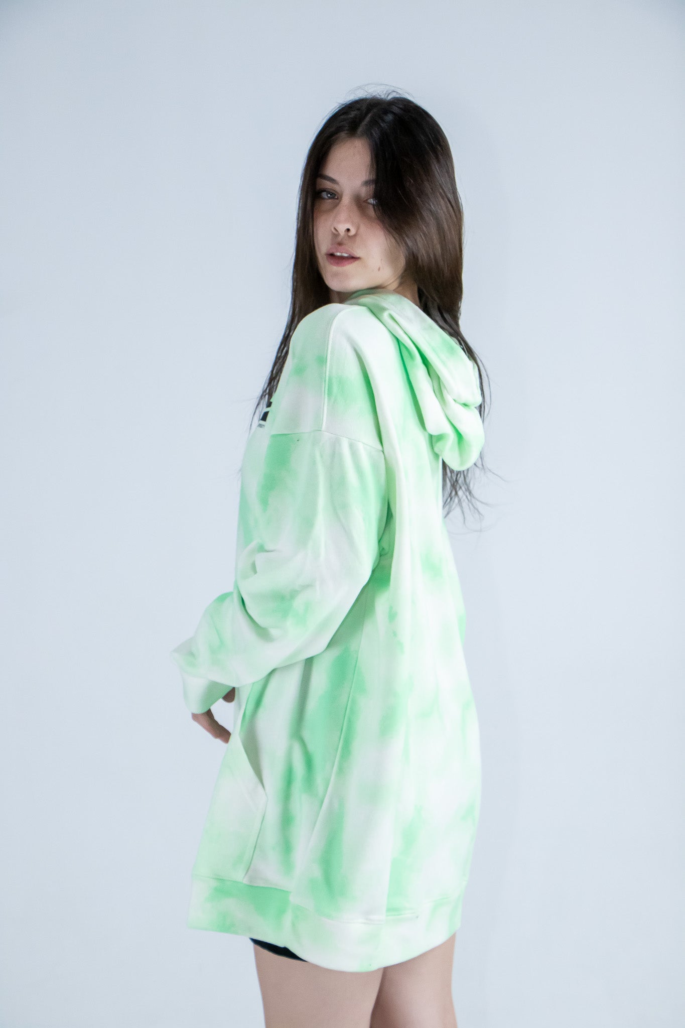 Unisex Melbourne Batik Green Hoodie - Soft & Comfortable Pullover for Men & Women - Perfect for Casual Wear, Street Style & Outdoor Activities
