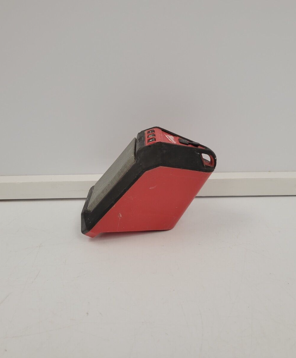 Milwaukee 2592-20 M18 Jobsite Work Radio - Portable Bluetooth Speaker for Construction Sites, Workshops & Outdoor Use