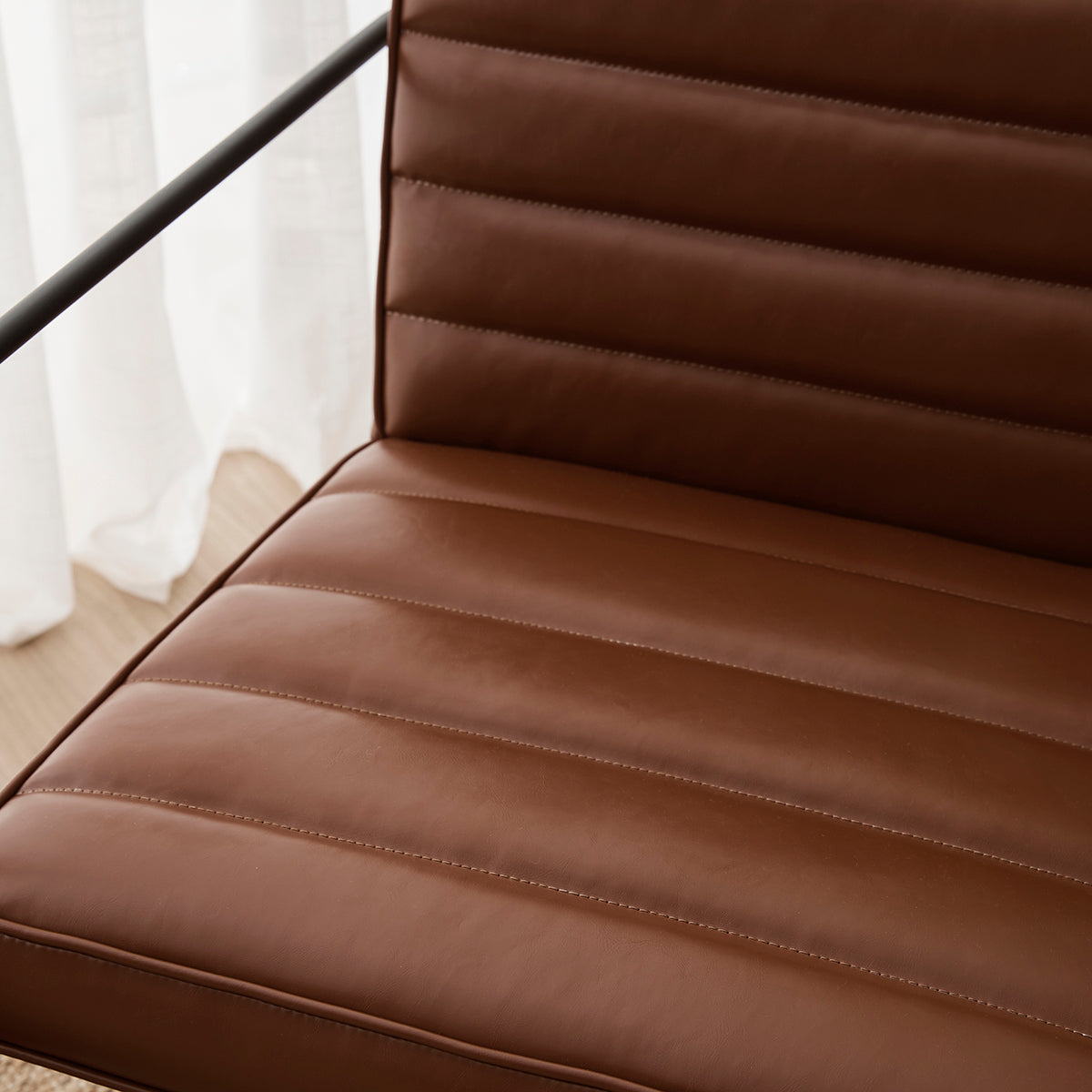 Premium Felix Leatherette Armchair - Modern PU Leather Lounge Chair for Living Room, Office & Study - Comfortable Mid-Century Style Accent Chair with Sturdy Metal Legs