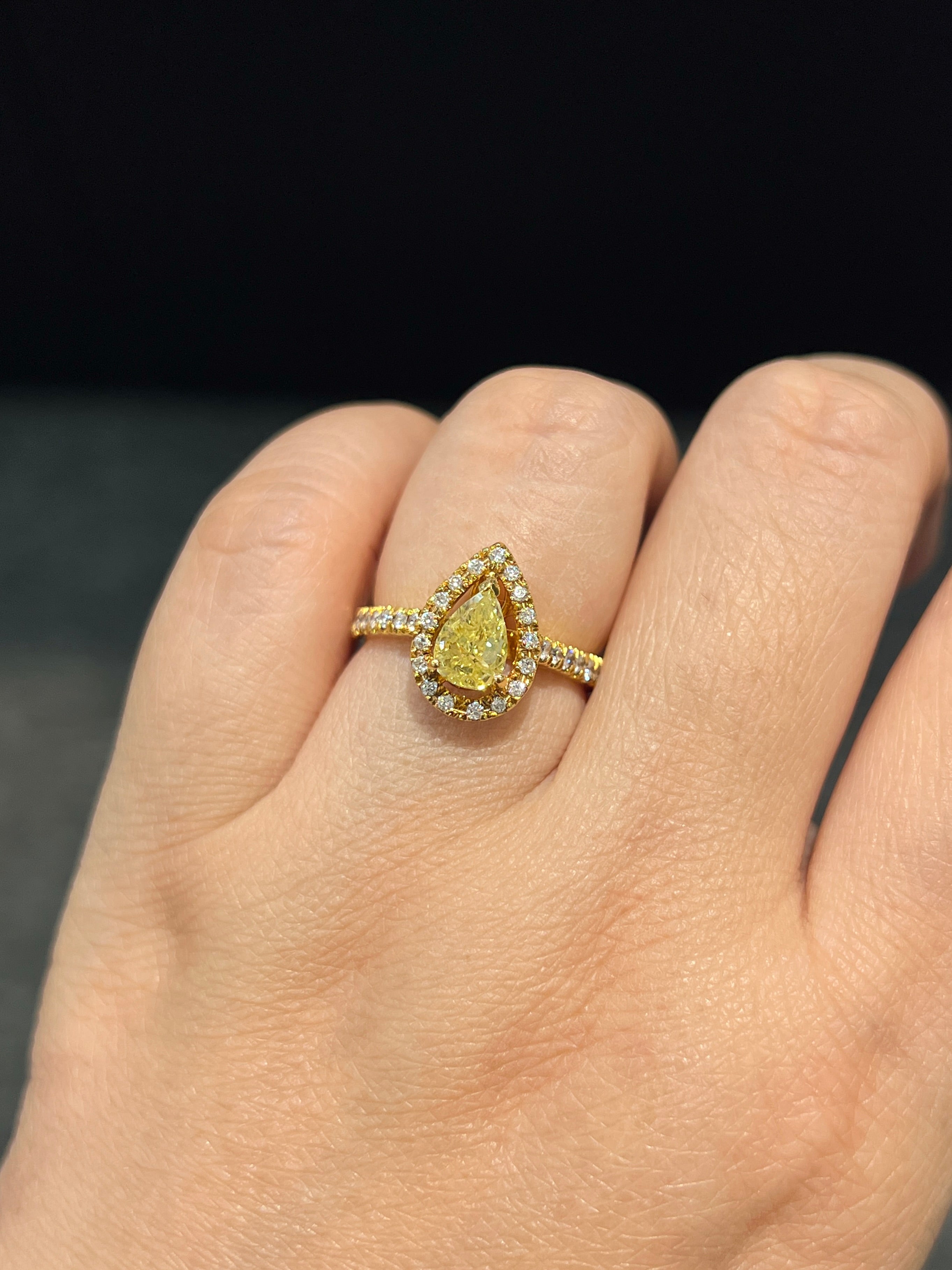 1.00ct Natural Yellow Diamond Ring for Women - Elegant Engagement & Wedding Jewelry Gift