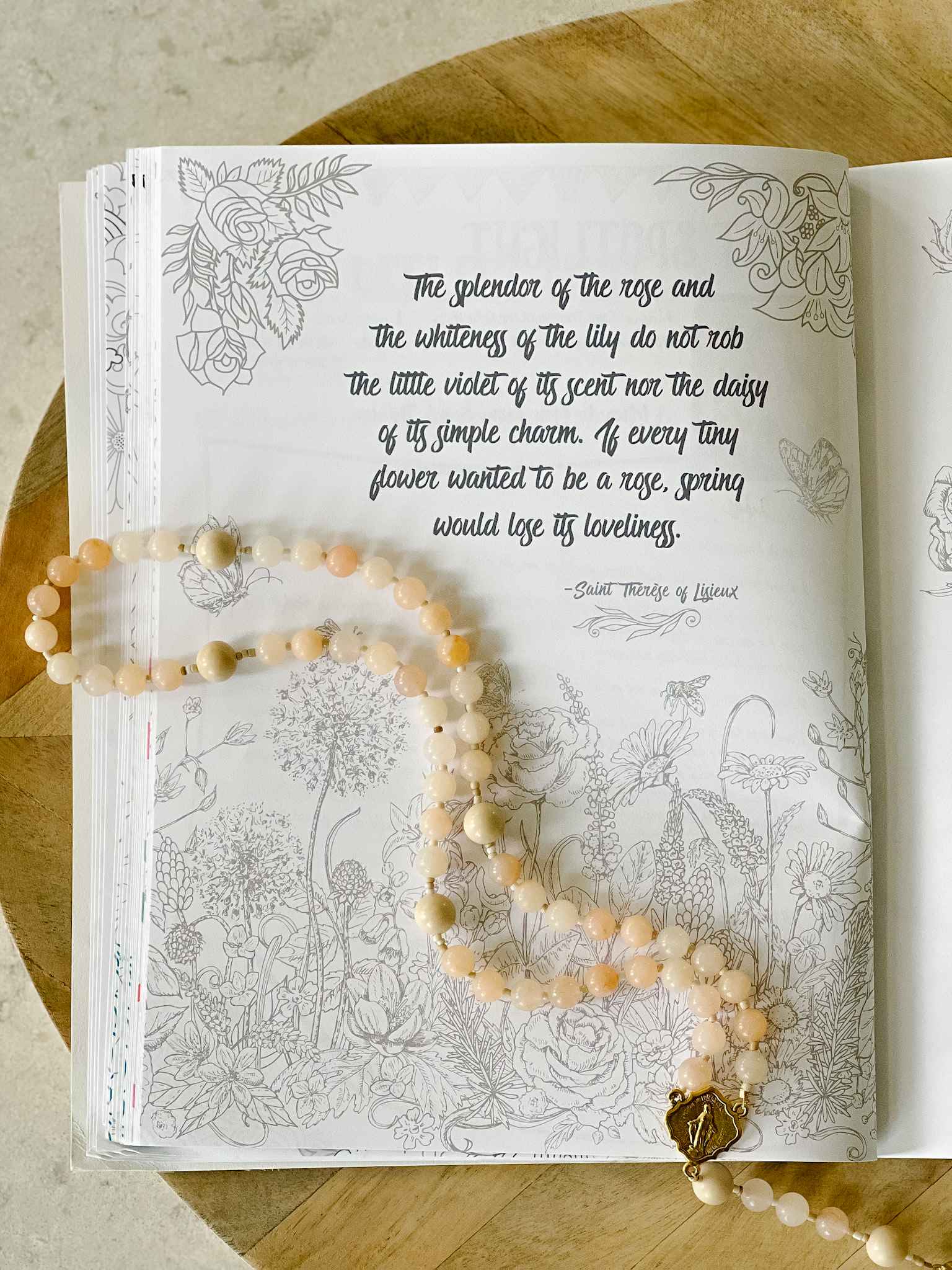 Be Yourself! A Catholic Girl's Journal for Faith, Reflection & Growth – Perfect for Prayer, Bible Study & Personal Development
