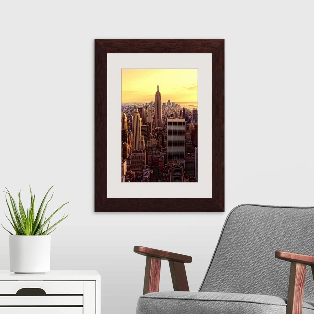 GREATBIGCANVAS New York Skyline Cityscape with Empire State Building - Framed Wall Art Print, NYC Skyline Poster, Home & Office Decor - Perfect for Living Room, Bedroom or Office Wall Decoration