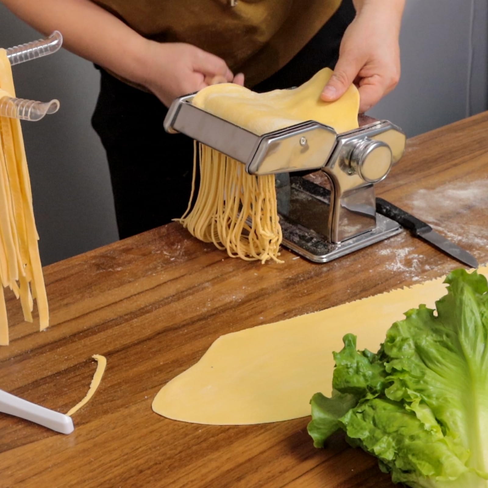 4-in-1 Detachable Pasta Maker Machine with 9 Adjustable Thickness Settings - Pasta Roller, Noodle Maker & Drying Rack for Spaghetti, Fettuccine, Lasagna & Dumpling Skins - Perfect for Home Kitchen & Italian Cooking Enthusiasts