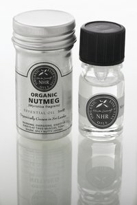 Organic Nutmeg Essential Oil (Myristica Fragrans) - 1 Liter Pure Therapeutic Grade for Aromatherapy, Massage & DIY Skincare | NHR Organic Oils | Relaxation & Pain Relief