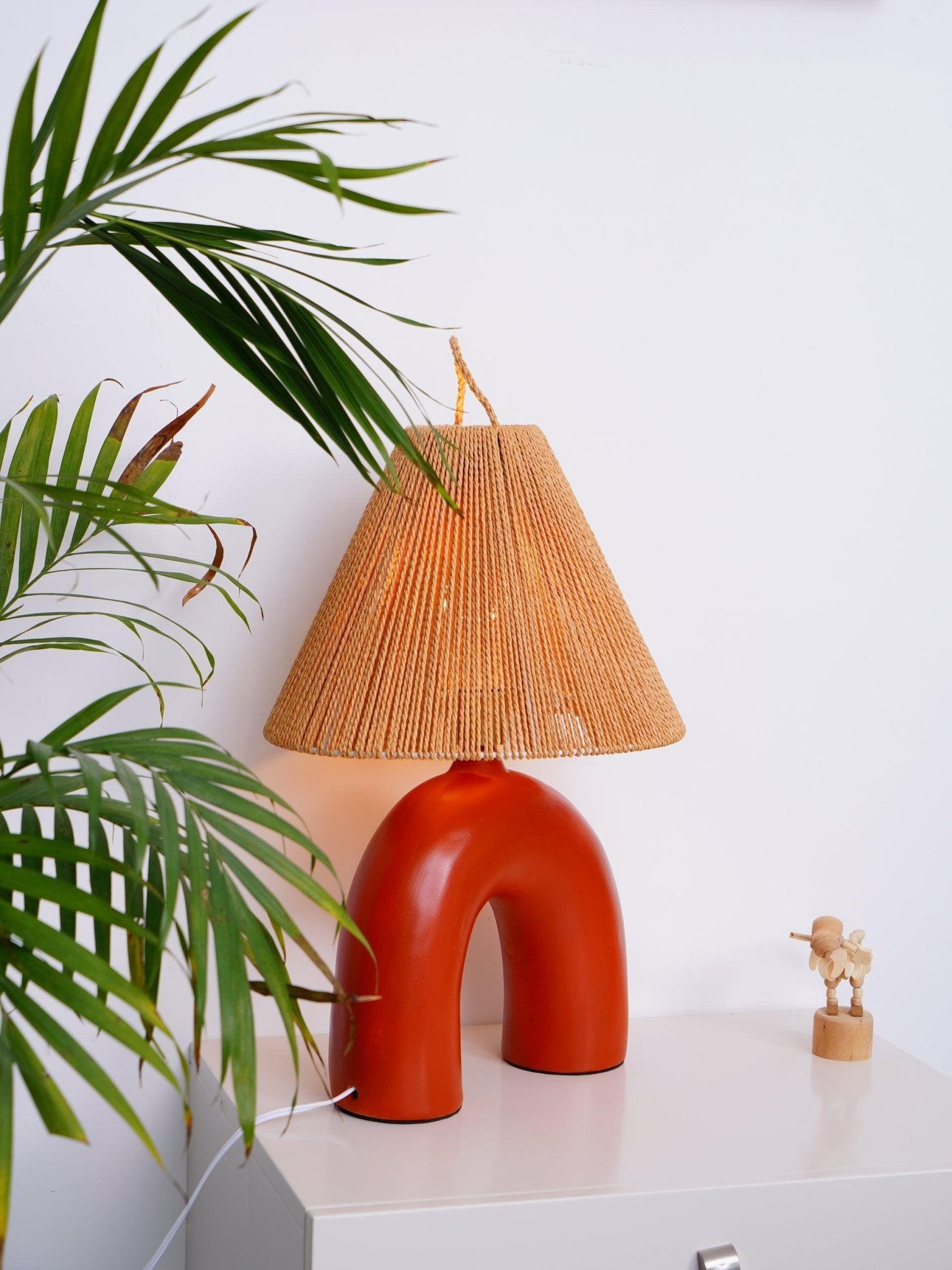 Modern Arched Table Lamp - Adjustable LED Desk Light for Bedroom, Living Room & Office - Stylish Home Decor & Reading Light
