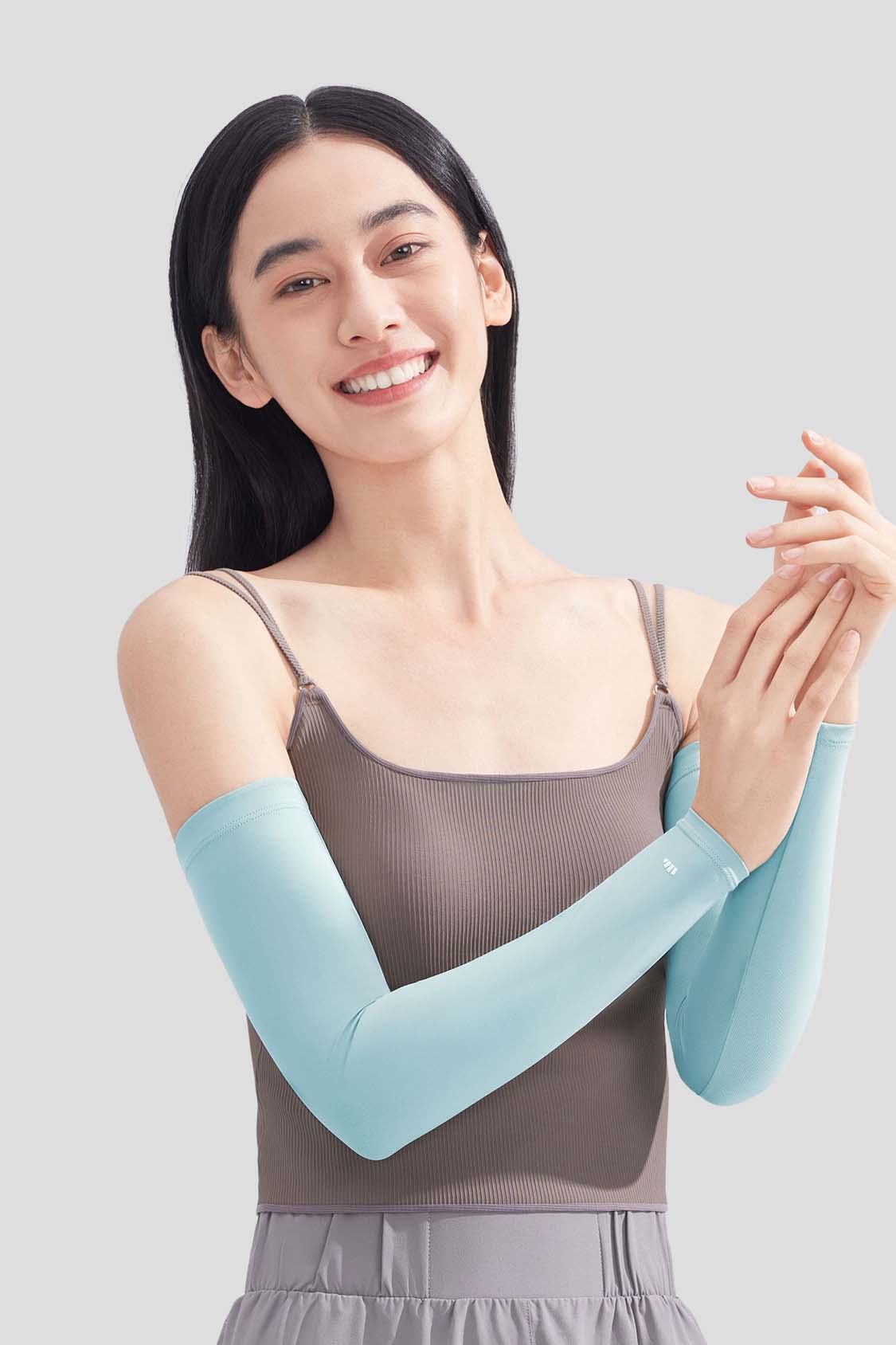 Aero Women's Cooling Sun Sleeves UPF 150+ UV Protection Arm Sleeves for Outdoor Activities, Running, Hiking & Driving