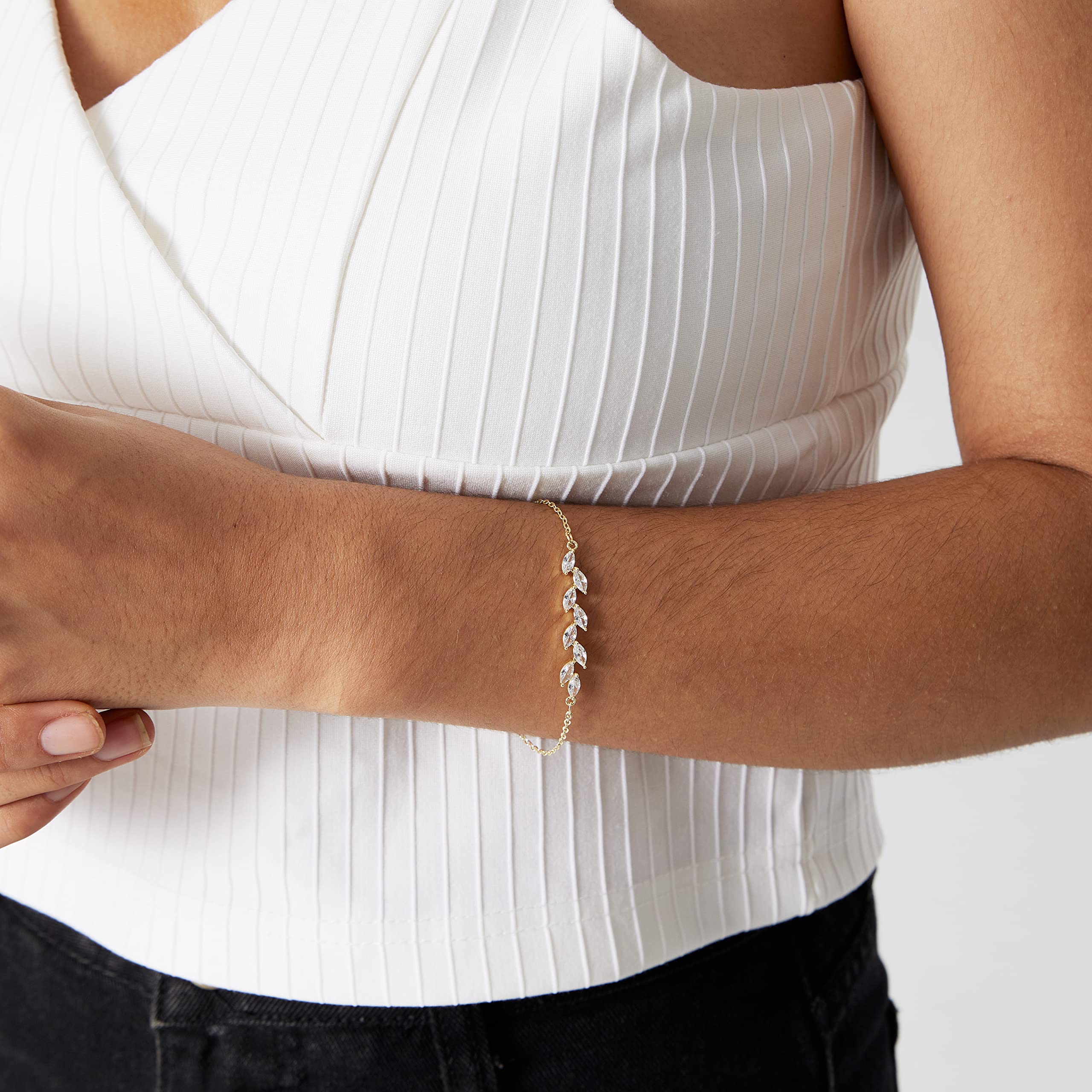 Tasiso Dainty Gold Bracelets for Women - Tiny Sideways Cross & Pearl Layered Bracelet with Herringbone Chain & Toggle Clasp | Minimalist Handmade Jewelry Gift for Her | Perfect for Everyday Wear, Date Night & Special Occasions