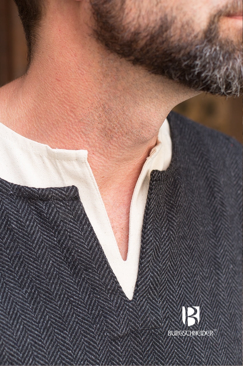 Stylish Tunic Top for Women - Herringbone Pattern in Black & Grey - Perfect for Casual Outfits, Office Wear & Layering