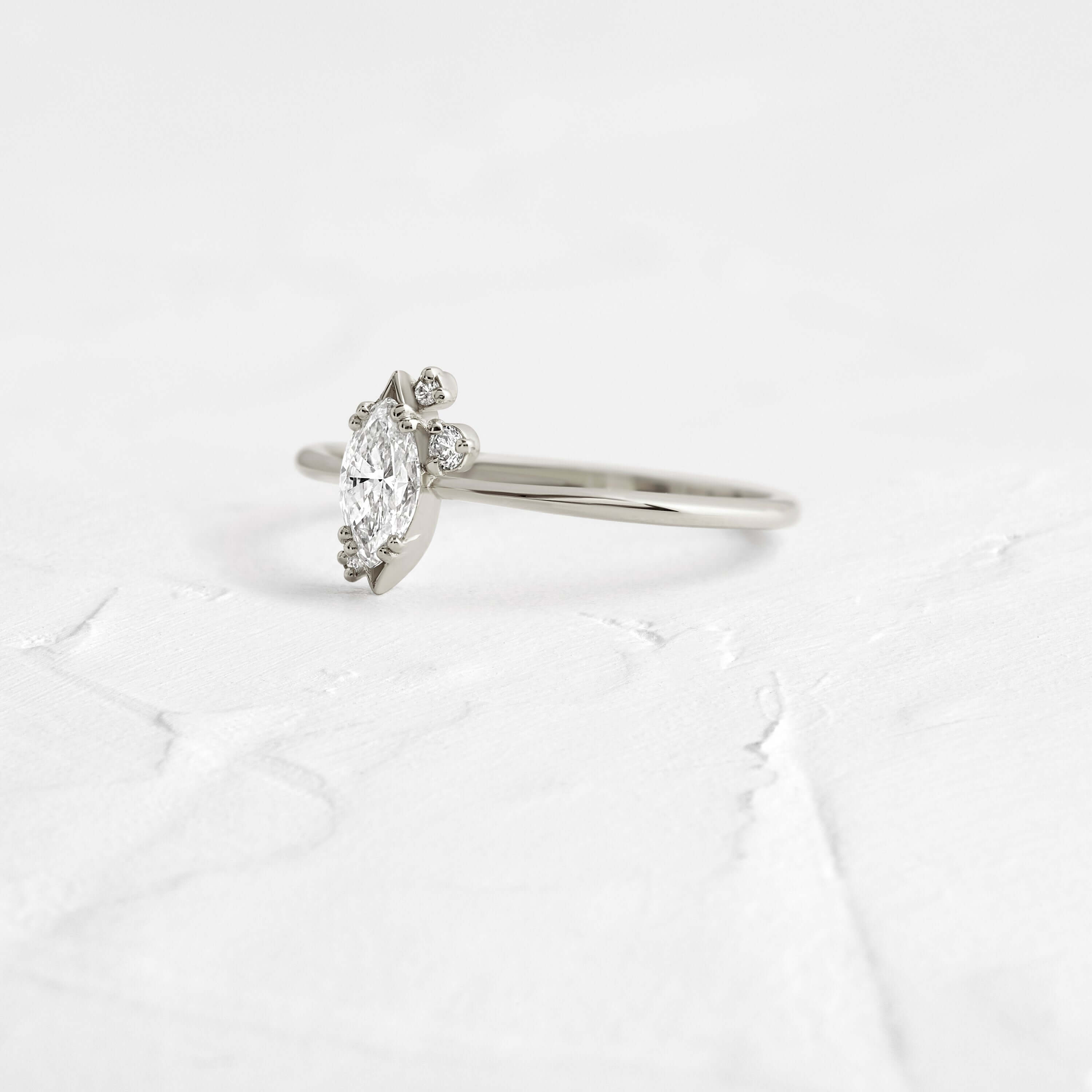 Exquisite Diamond Ember Ring for Women - 14K Gold Wedding Engagement Band - Perfect for Valentine's Day, Anniversary & Romantic Occasions