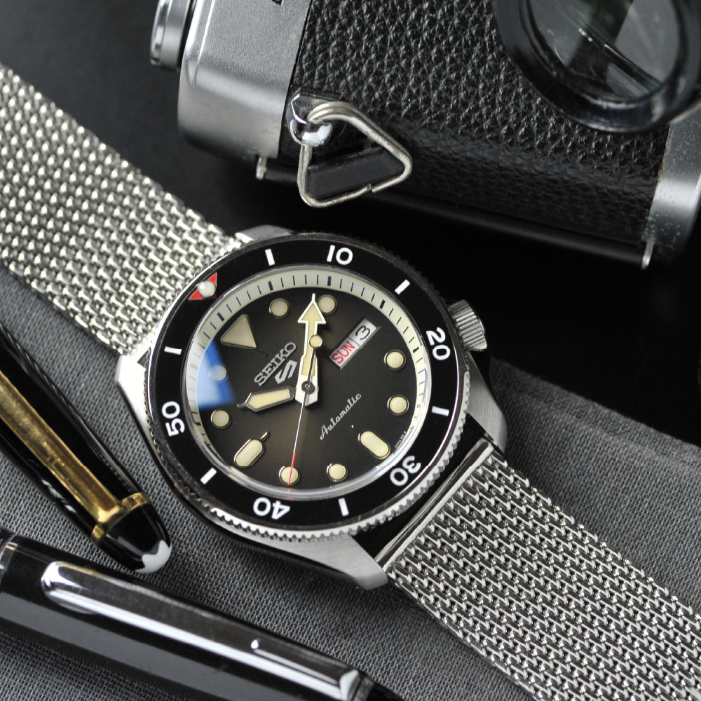 BLACK BAE Special Custom Watch for Men & Women - Luxury Personalized Timepiece for Gifts, Fashion, and Everyday Wear
