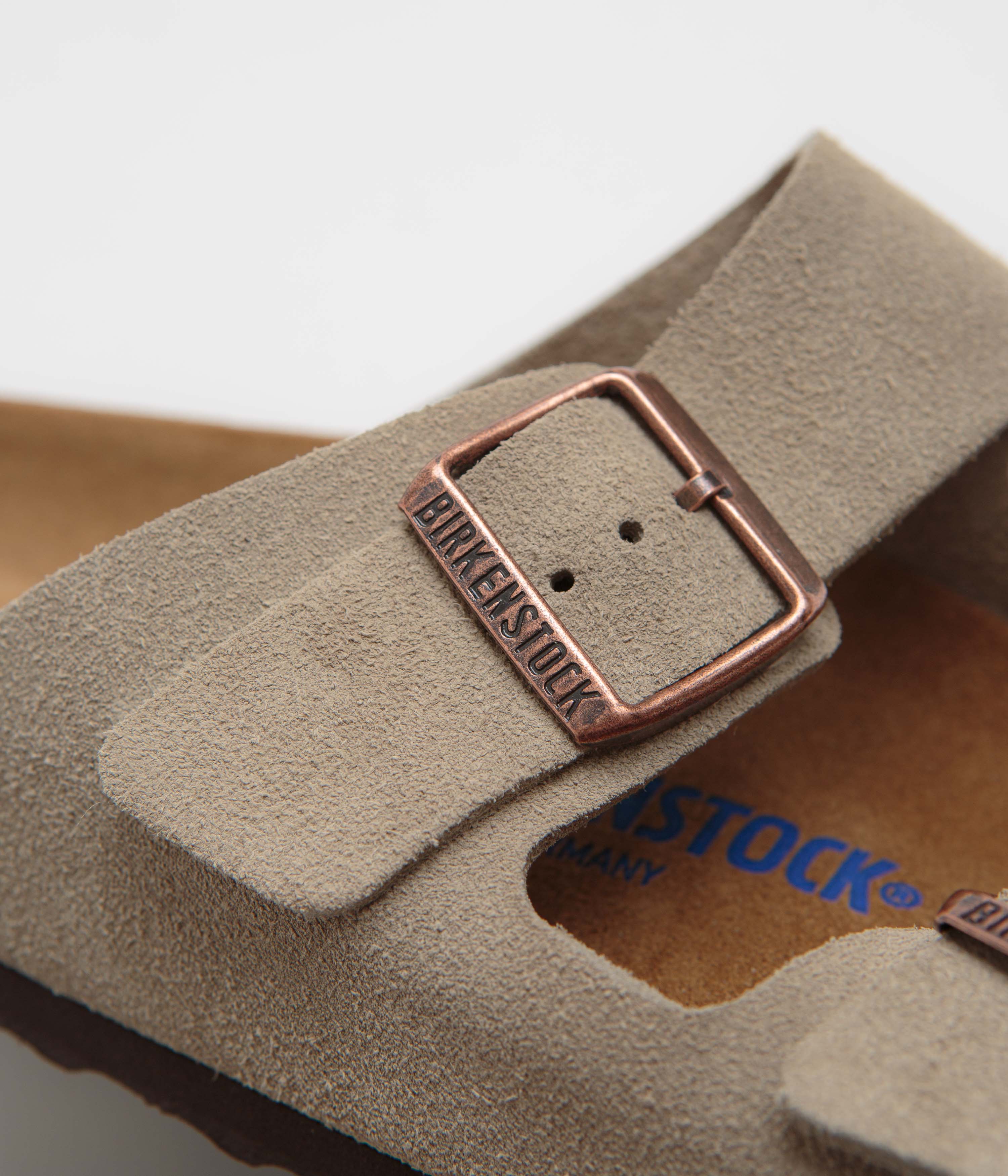 Birkenstock Arizona BS Sandals for Women & Men - Comfortable Taupe Leather Footbed Sandals - Perfect for Walking, Travel & Casual Wear