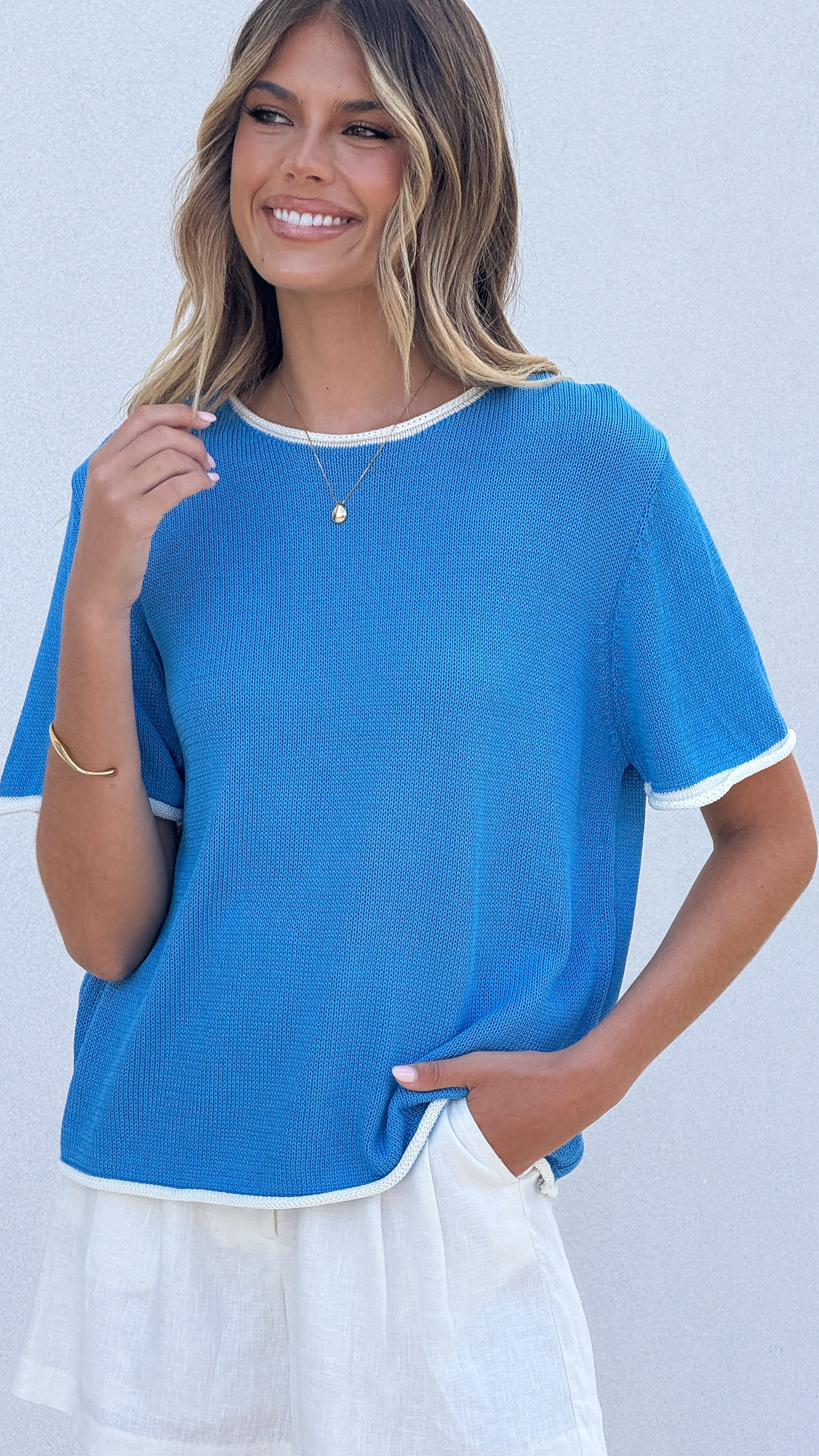 Atalia Women's Knit Top - Soft & Comfortable Blue Sweater for Casual Wear & Layering | Perfect for Fall & Winter Outfits