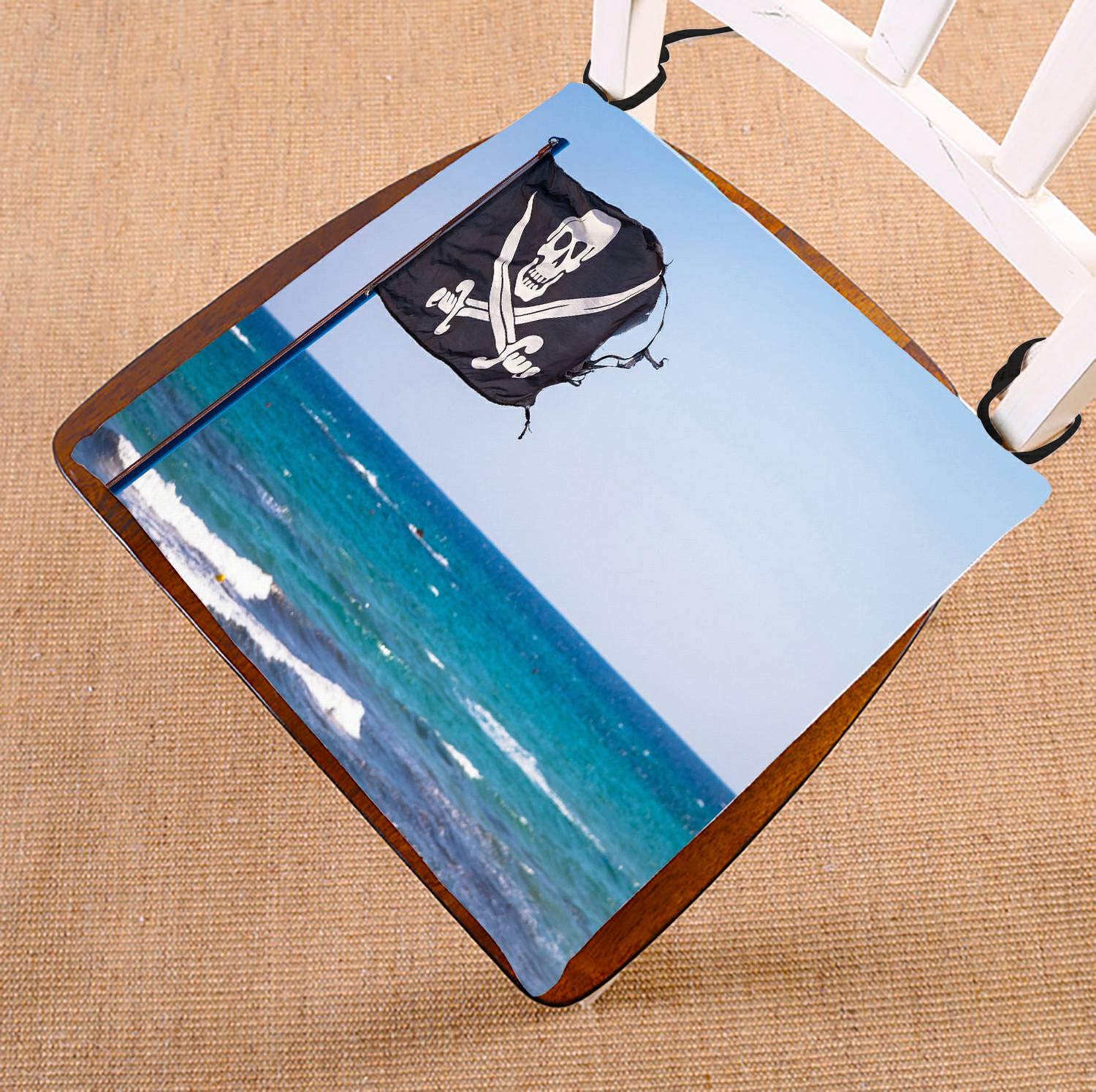 ECZJNT Vintage Pirate Flag Bed Runner - 20x95 Inch Frayed & Distressed Design for Coastal & Nautical Bedroom Decor - Perfect for Beach House, Pirate Themed Room, or Halloween Party Decoration