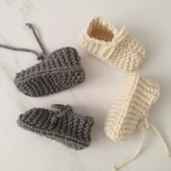 Adorable Baby Hat and Booties Set - Soft Knit Newborn Winter Accessories for Boys & Girls | Perfect for Photography, Gifts, and Outdoor Adventures