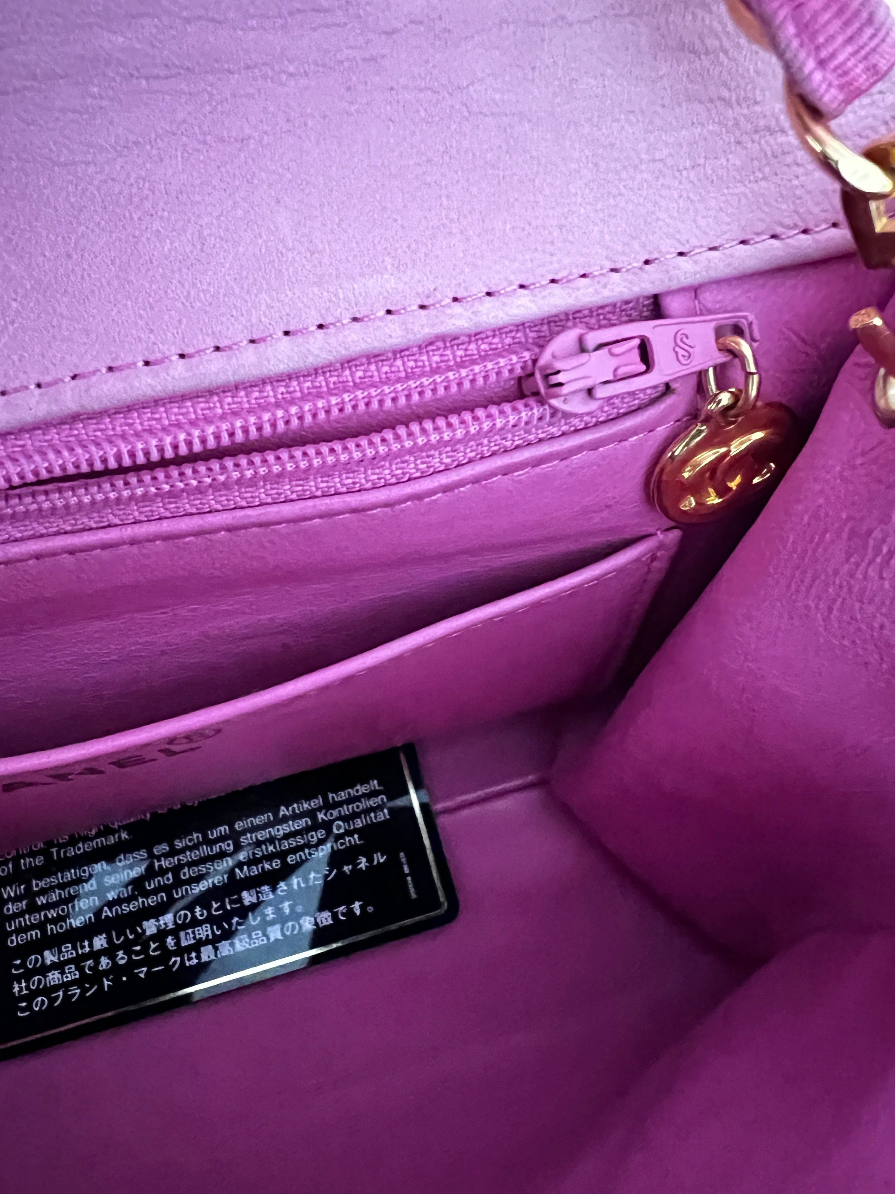 Vintage Chanel Pink Vertical Quilted CC Flap Bag - Luxury Designer Handbag for Women, Evening Parties & Special Occasions