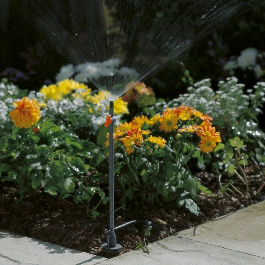 Gardena 90 Degree Spray Nozzle - Heavy Duty Metal Garden Hose Nozzle with Adjustable Water Flow for Lawn, Plants & Car Washing
