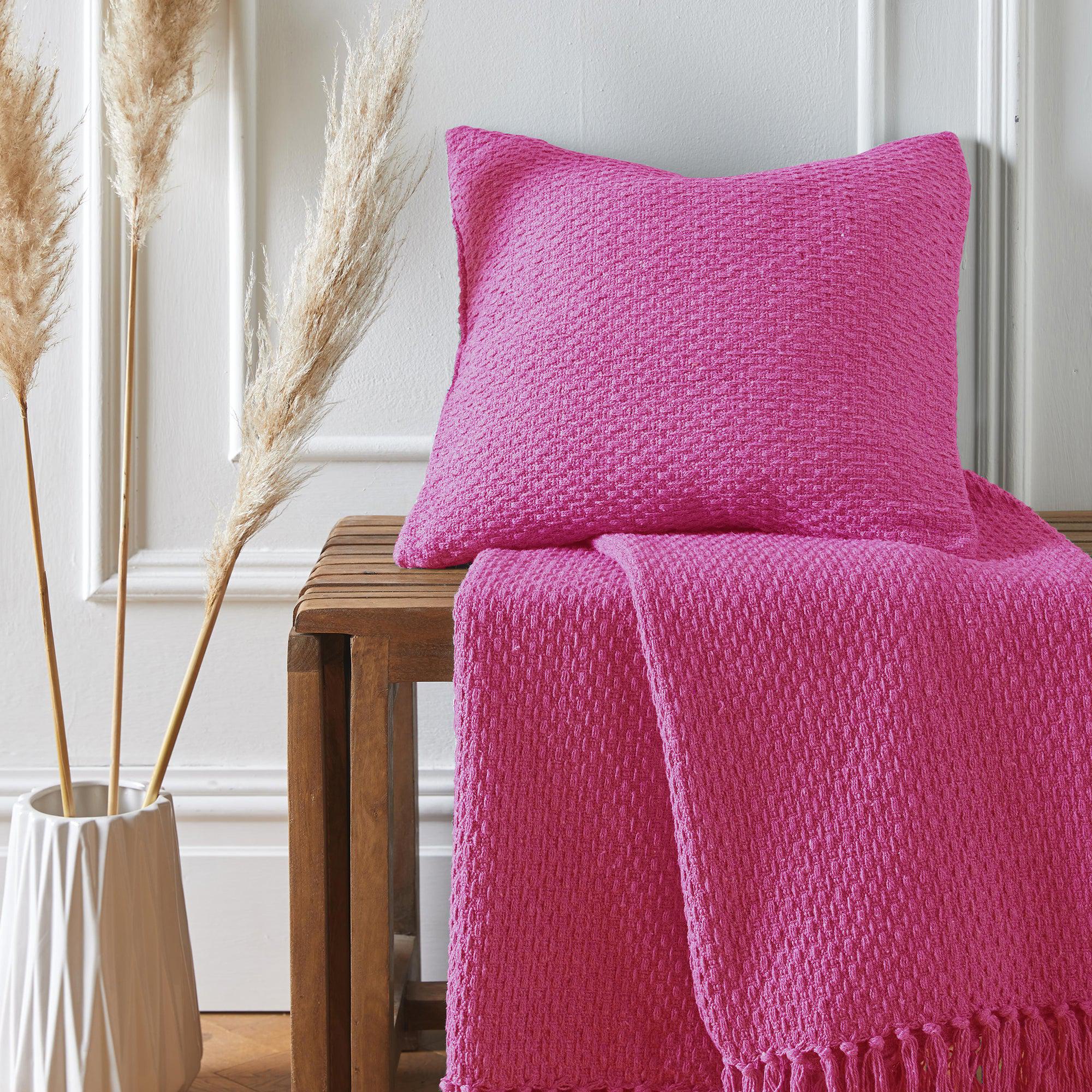 Drift Home Hayden Throw Pillow - Soft Pink Decorative Cushion for Sofa, Bed & Living Room - Perfect for Home Decor, Cozy Comfort & Stylish Accents