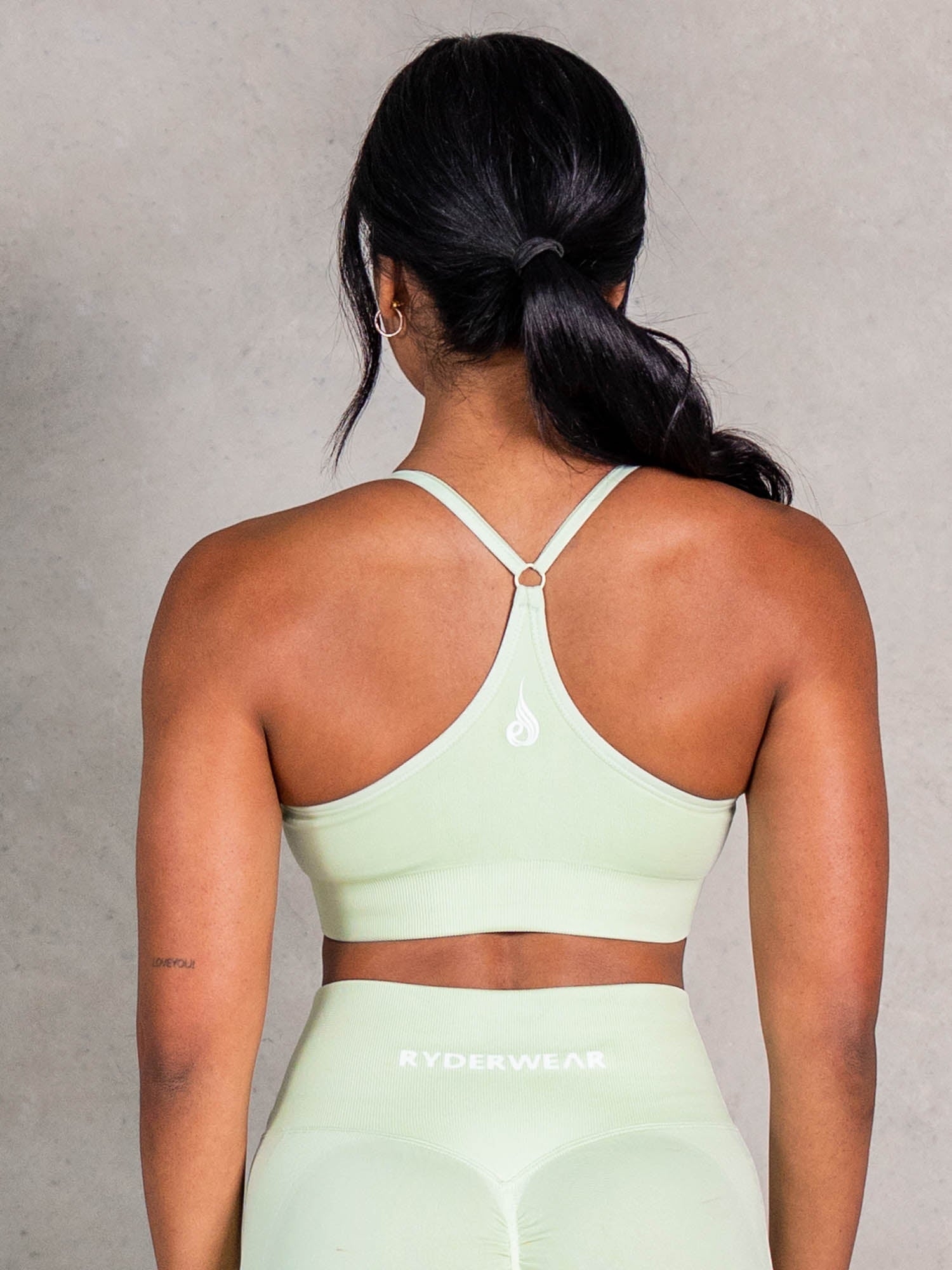NRG Seamless Sports Bra for Women - High Support Workout Bra, Breathable & Comfortable Yoga Bra - Matcha Green - Perfect for Running, Gym, and Yoga