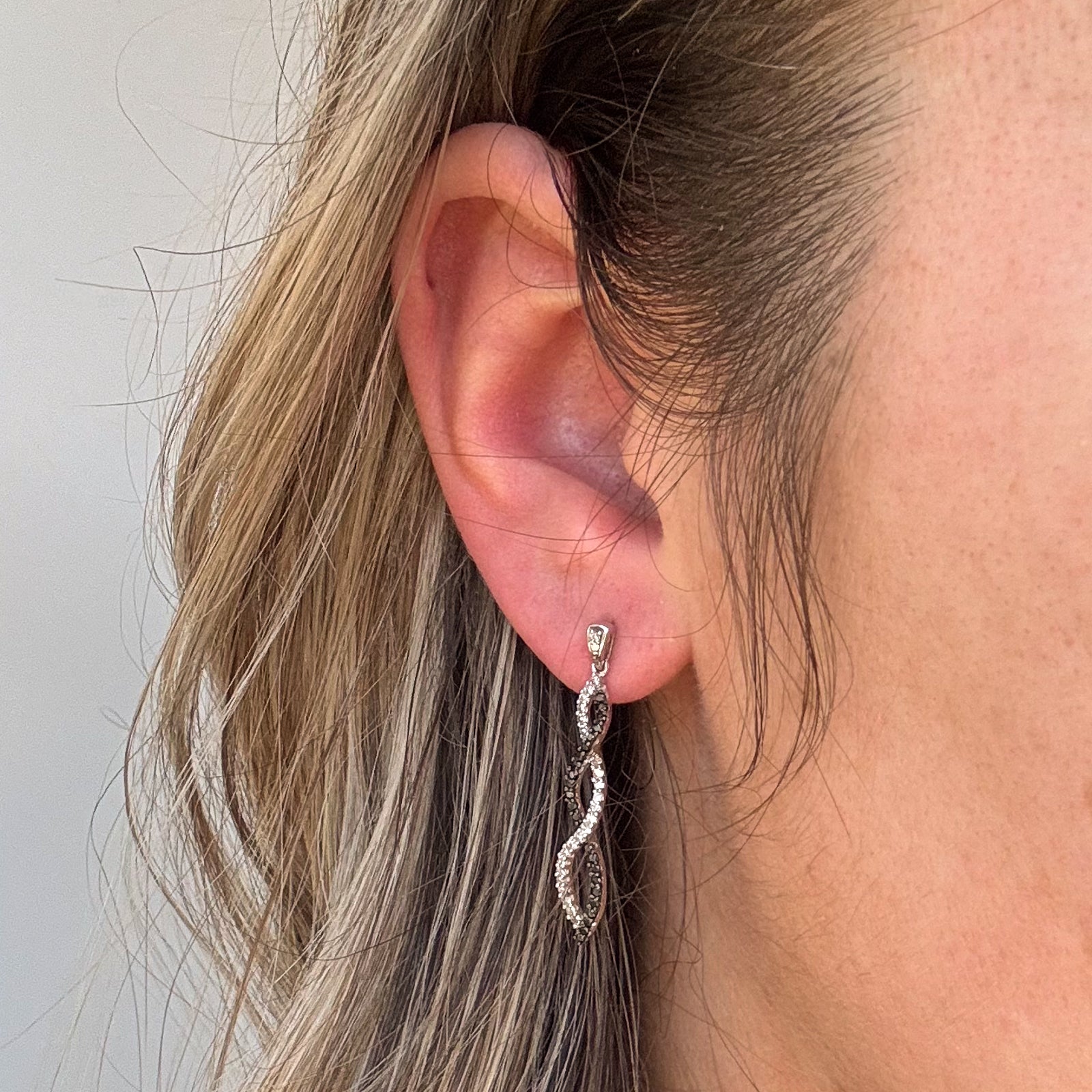 0.26ctw Diamond & Black Diamond Drop Earrings for Women - 0.20ctw Elegant Dangle Earrings for Wedding, Party & Evening Wear | Hypoallergenic Sterling Silver Jewelry Gift