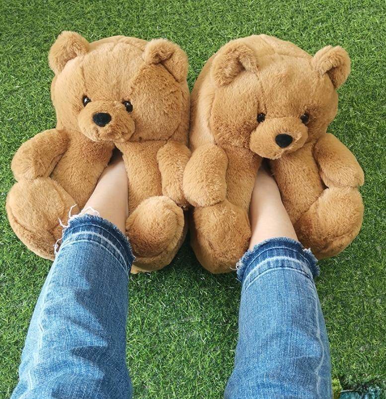 Cozy Honey Brown Teddy Bear Plush Slippers for Women & Men - Soft Fuzzy House Shoes for Winter Comfort, Cute Home Footwear Gift Idea - Perfect for Lounging, Relaxing & Keeping Feet Warm