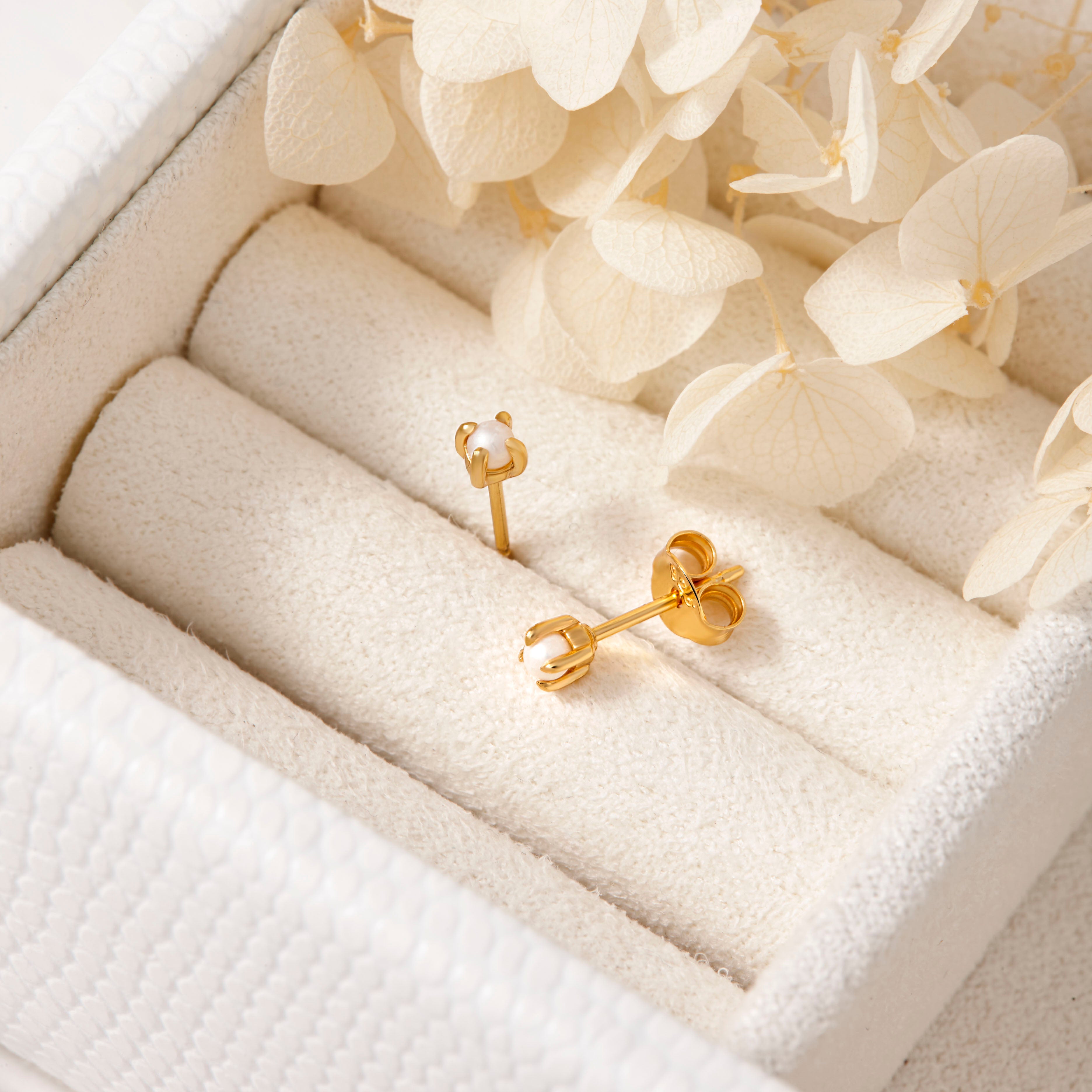 Elegant 14K Gold Pearl Stud Earrings for Women - Perfect for Weddings, Parties & Everyday Wear