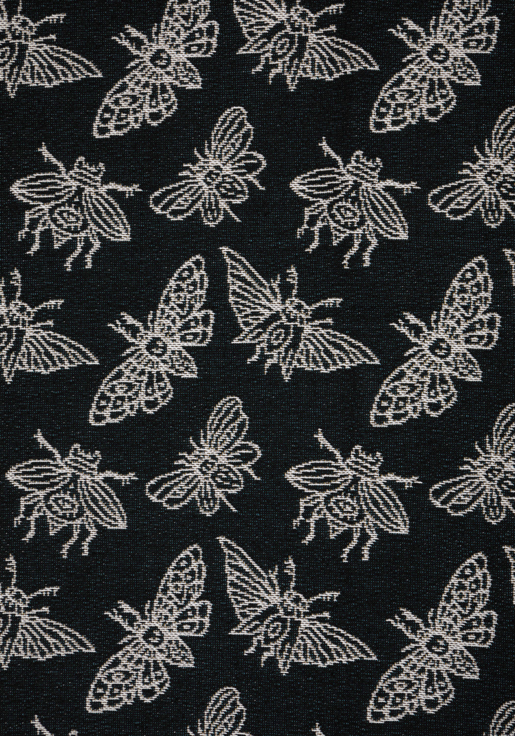 Mortmoth Soft Woven Blanket - Cozy Throw for Couch, Bed & Outdoor Use - Perfect for Home Decor, Camping and Gifts