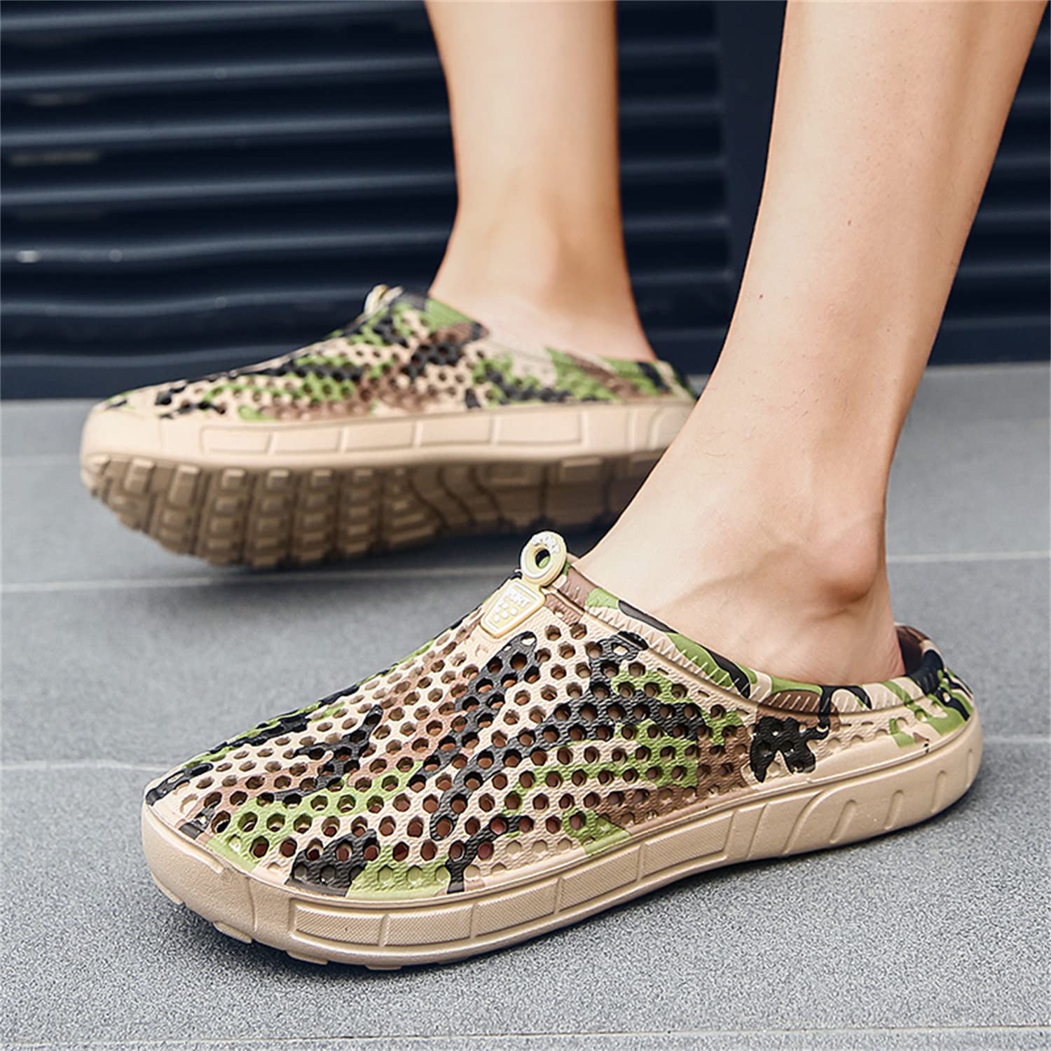 **Men's Breathable Garden Clogs - Waterproof Beach & Bathing Shoes for Walking, Travel & Home Use - Comfortable Water Shoes & Slippers for Outdoor Activities**