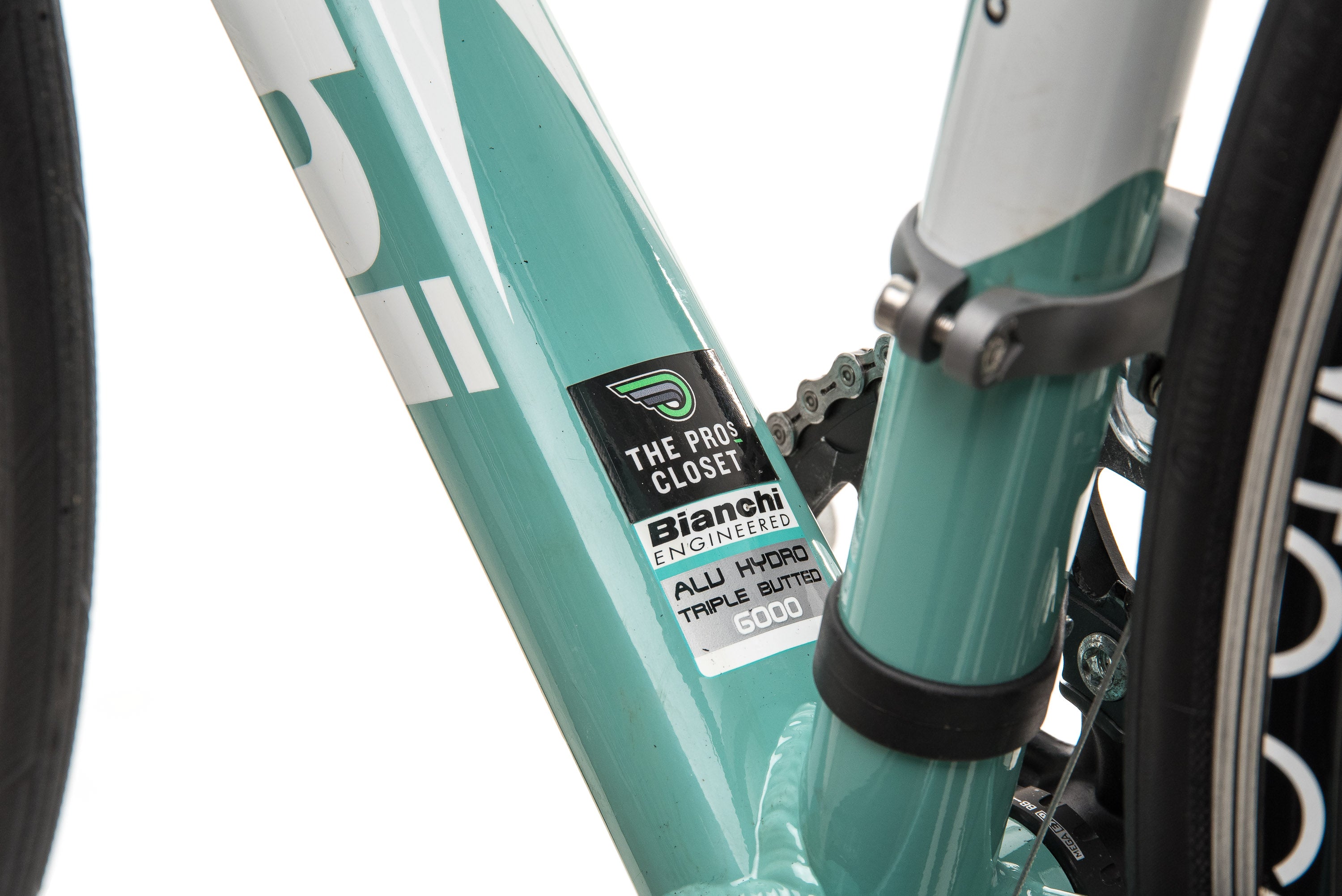 Bianchi Impulso Road Bike 2012 - 50cm Lightweight Aluminum Frame for Speed & Performance | Perfect for Commuting, Racing & Long-Distance Cycling