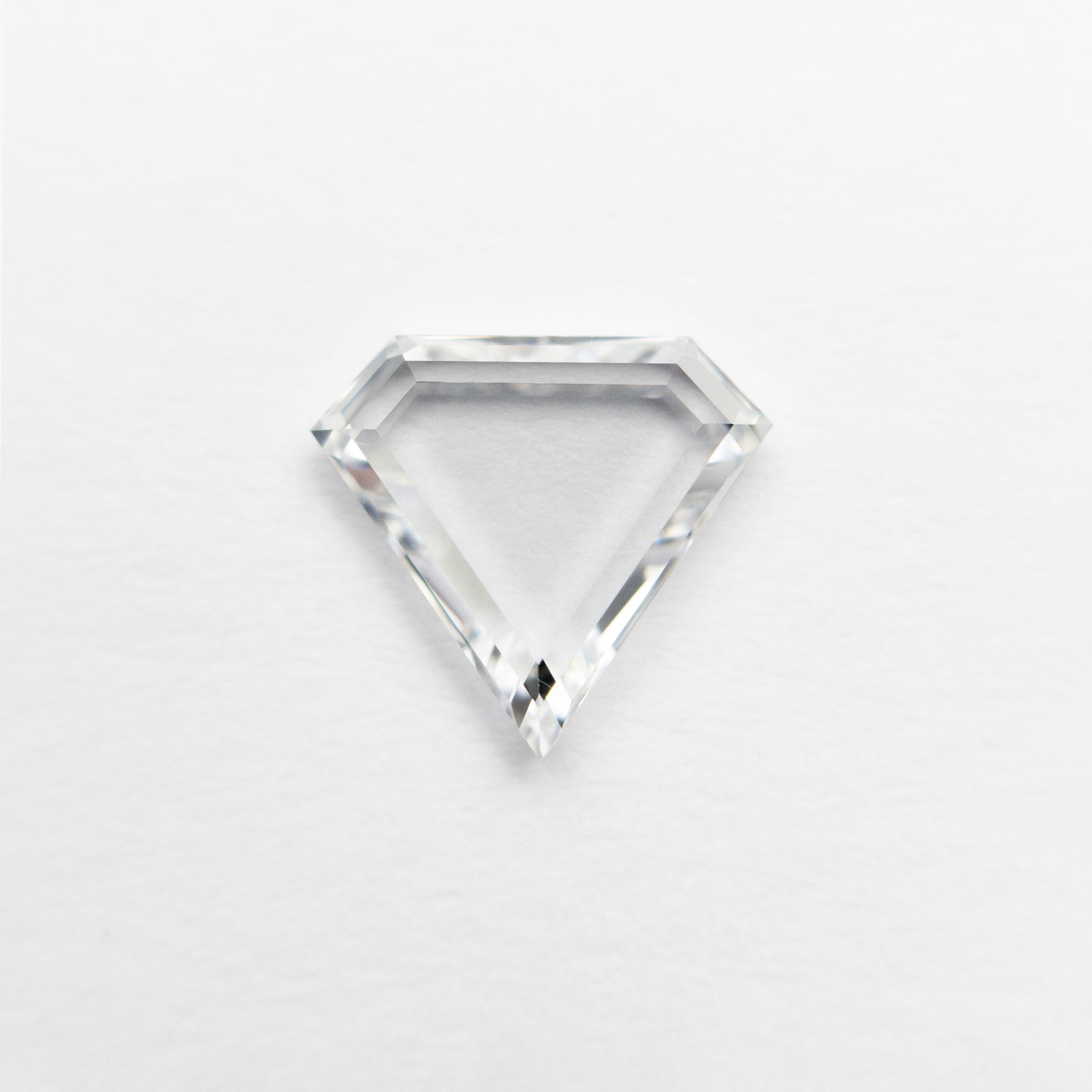 0.75ct VS1 E Shield Portrait Cut Diamond - 6.96x7.54x1.80mm for Engagement Rings & Fine Jewelry - Perfect for Anniversary Gifts & Bridal Jewelry Collections