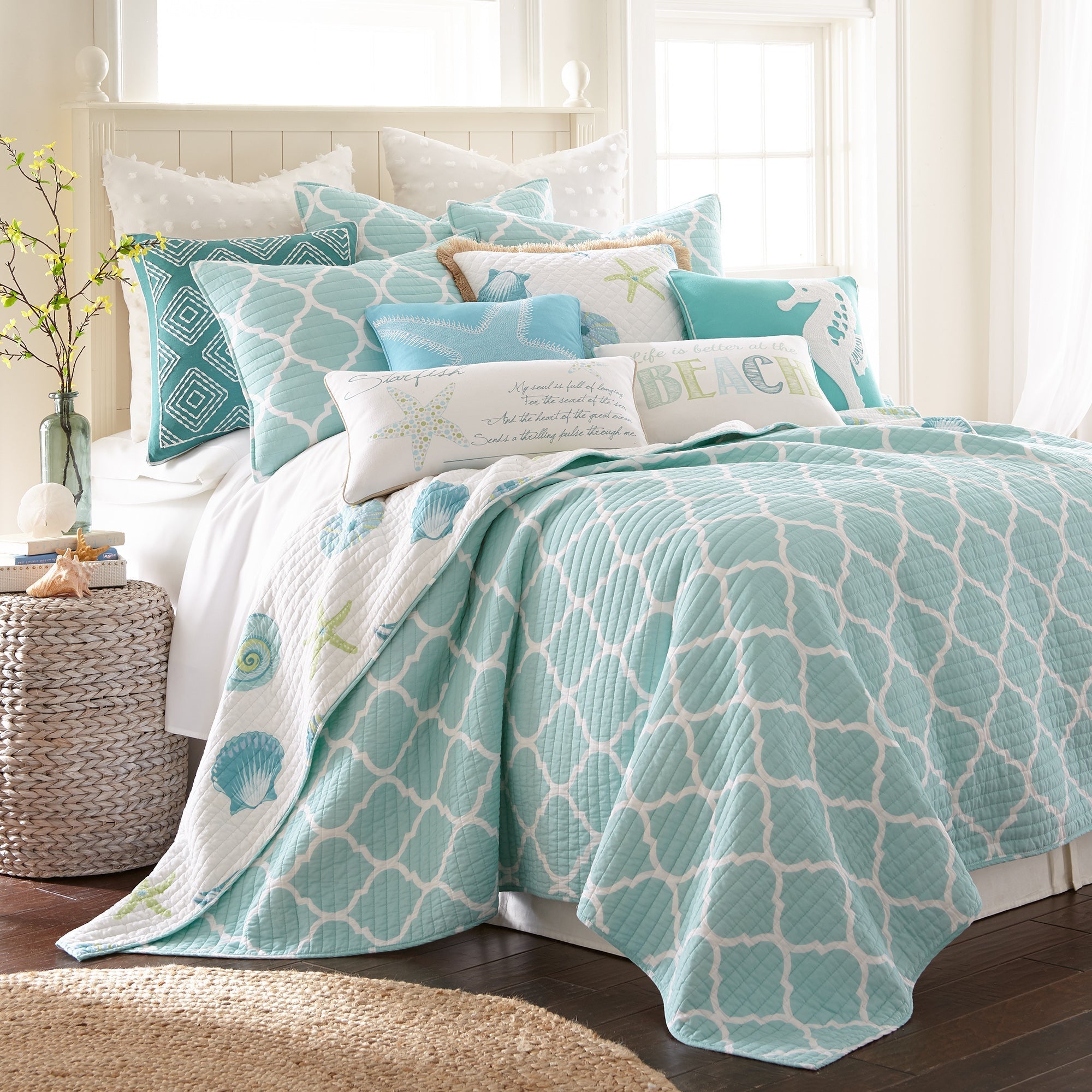 Del Ray Quilt Set - Queen Size 7-Piece Bedding Set with Comforter, Sheets & Pillowcases | Soft Microfiber for All Seasons | Perfect for Master Bedroom, Guest Room & Dorm Decor