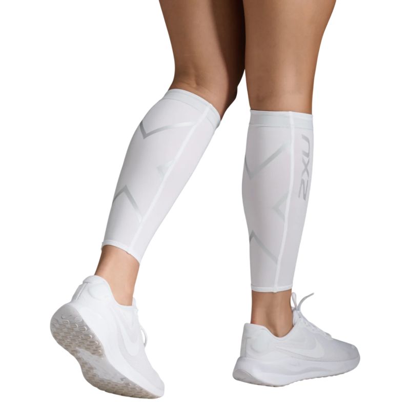 2XU Compression Calf Sleeves for Running & Recovery - Support & Performance Leg Sleeves for Athletes, Runners & Workouts