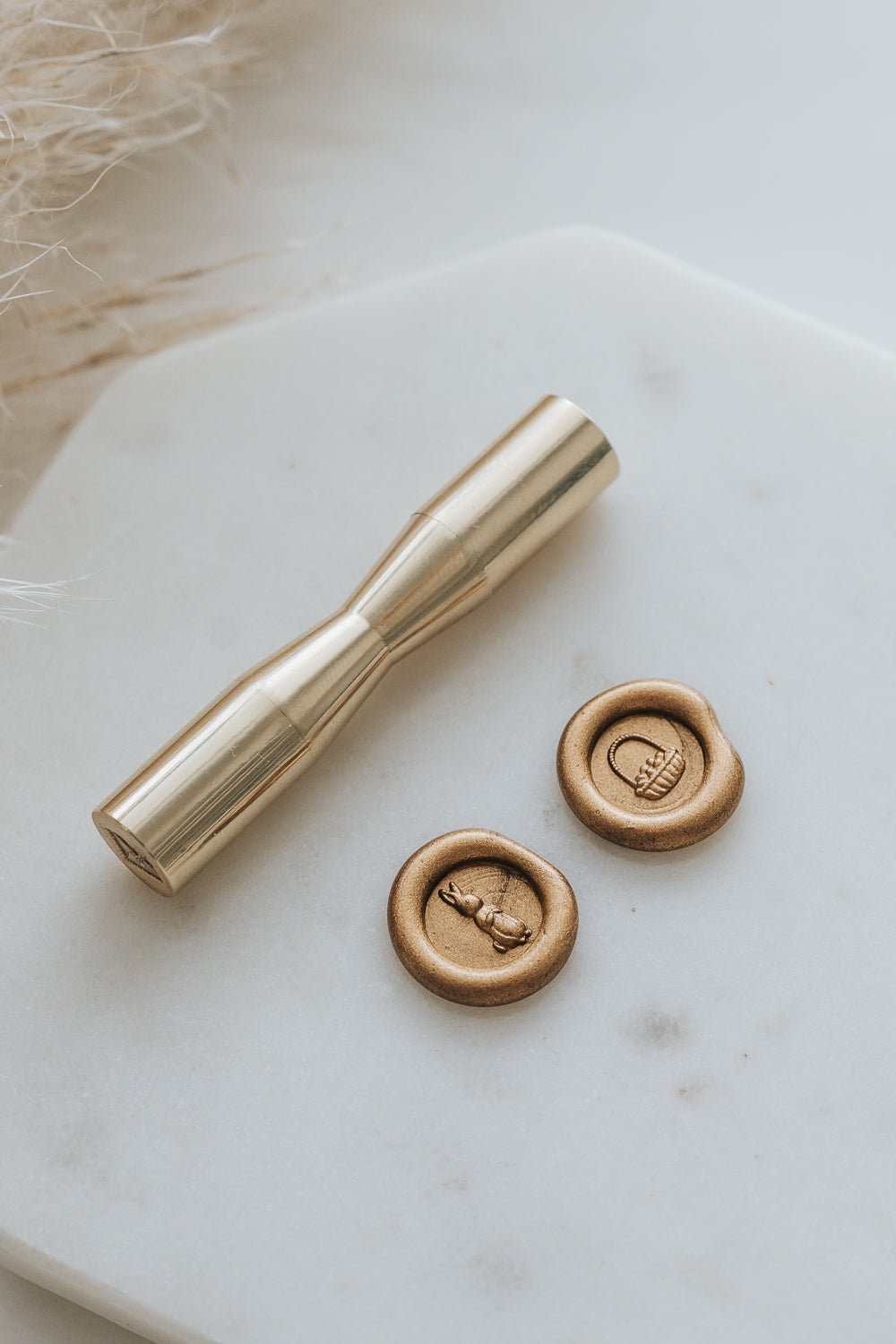 Bunny and Eggs Mini Wax Seal Stamp Set - Vintage Style for DIY Scrapbooking, Wedding Invitations, and Gift Wrapping - Perfect for Easter, Spring Crafts & Handmade Greeting Cards