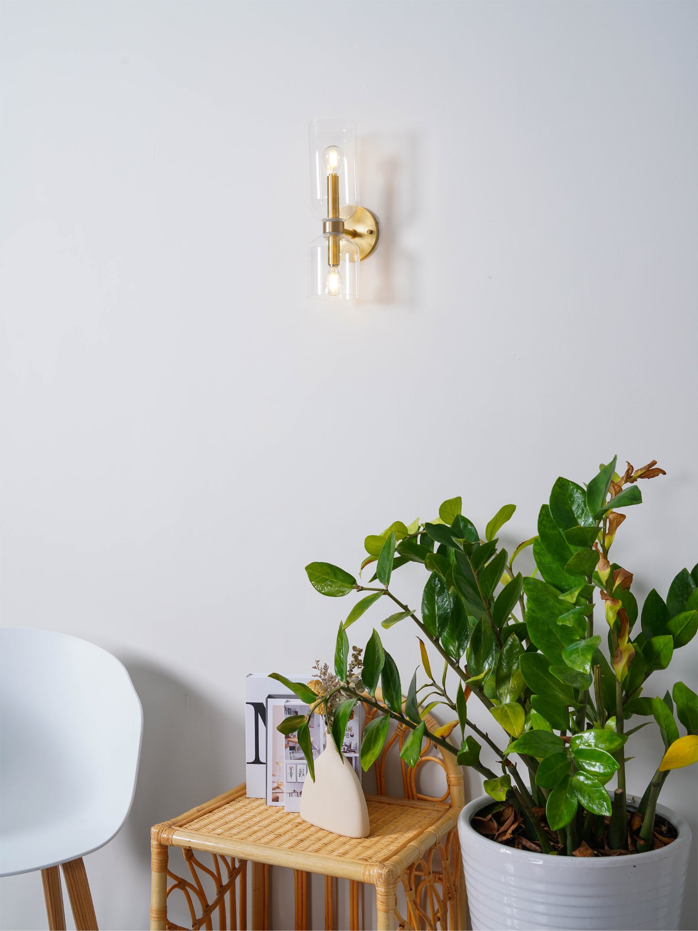 Edie Wall Lamp - Modern LED Sconce Light for Bedroom, Living Room & Hallway - Dimmable Plug-in Wall Light Fixture with Adjustable Arm - Perfect for Reading, Decor & Ambient Lighting