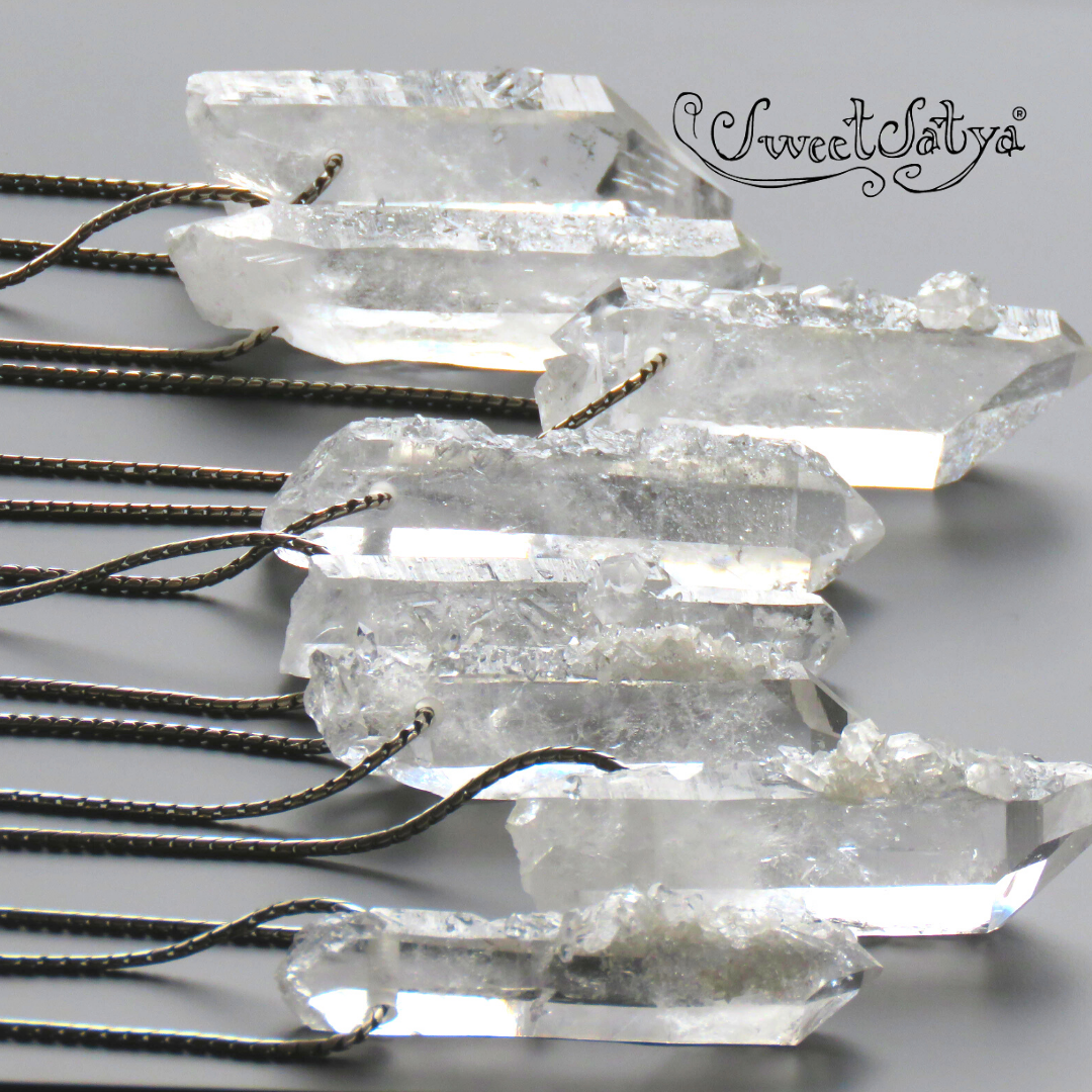 Natural Arkansas Clear Quartz Pendant Necklace - Healing Crystal Jewelry for Meditation, Energy Cleansing & Spiritual Protection