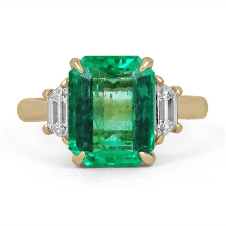 4.80tcw 18K Gold AAA Quality Colombian Emerald & Diamond Engagement Ring for Women - Vintage Heirloom Jewelry with 3 Stone & Trapezoid Design, Perfect for Proposals, Anniversaries & Special Occasions