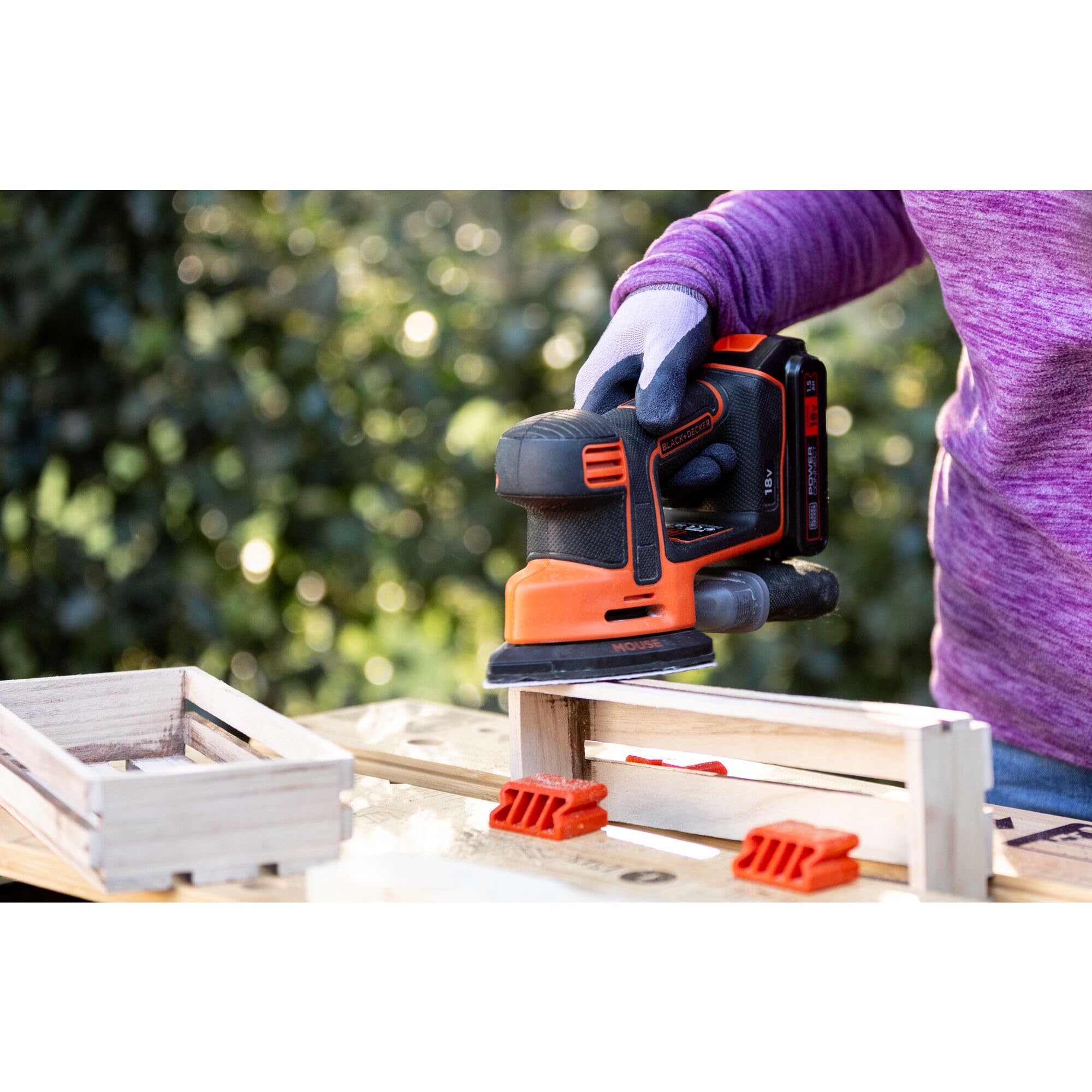 BLACK+DECKER 18V Cordless Mouse Sander BDCDS18N-XJ - Lightweight & Compact for Woodworking, DIY Projects, Furniture Refinishing, and Home Renovations
