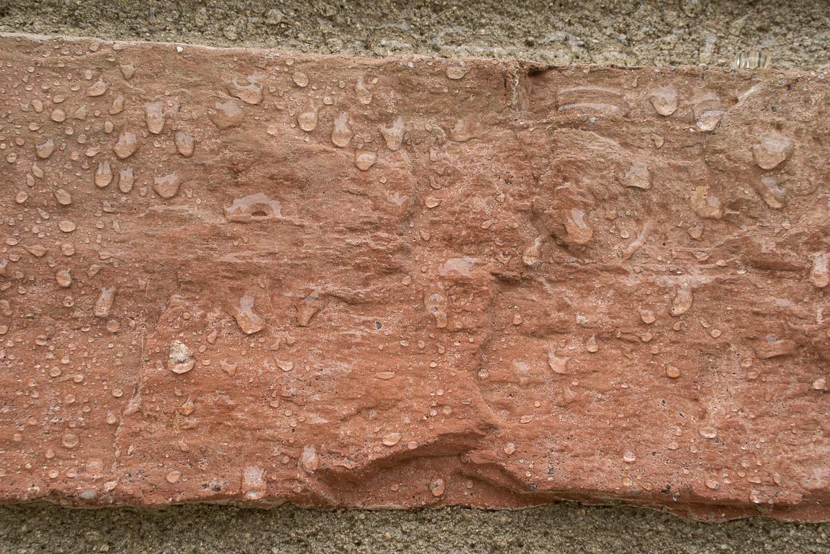 Premium All-Purpose Brick Stone & Concrete Sealer - Transparent Penetrating Waterproof Coating for Outdoor Masonry, Patio, Driveway & Walkway - 1 Gallon - Protects Against Water Damage, Stains & Weathering for Long-Lasting Surface Protection