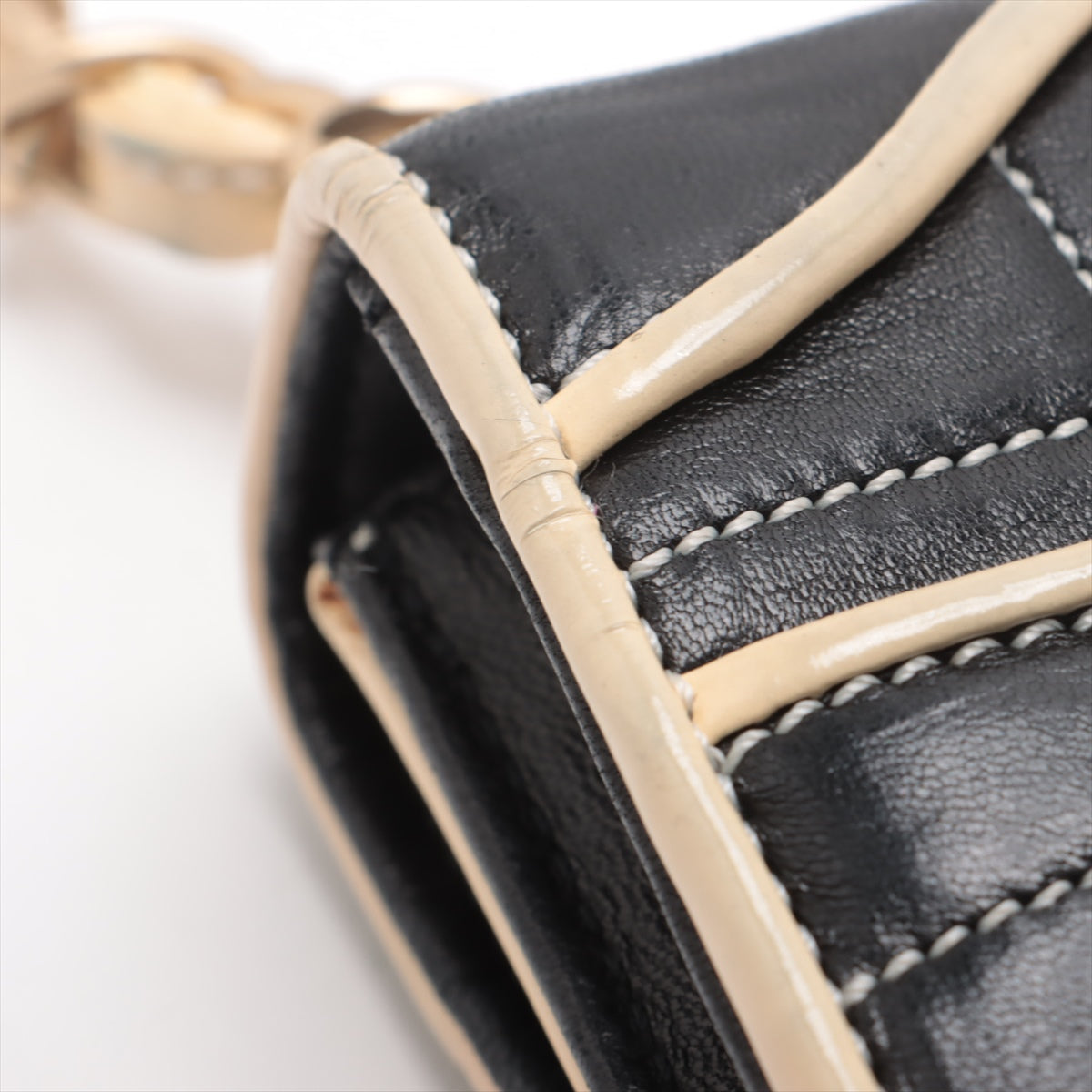 Chanel Lambskin Leather Chain Shoulder Bag in Black & Ivory - Luxury Crossbody Purse for Women, Perfect for Date Night & Evening Events