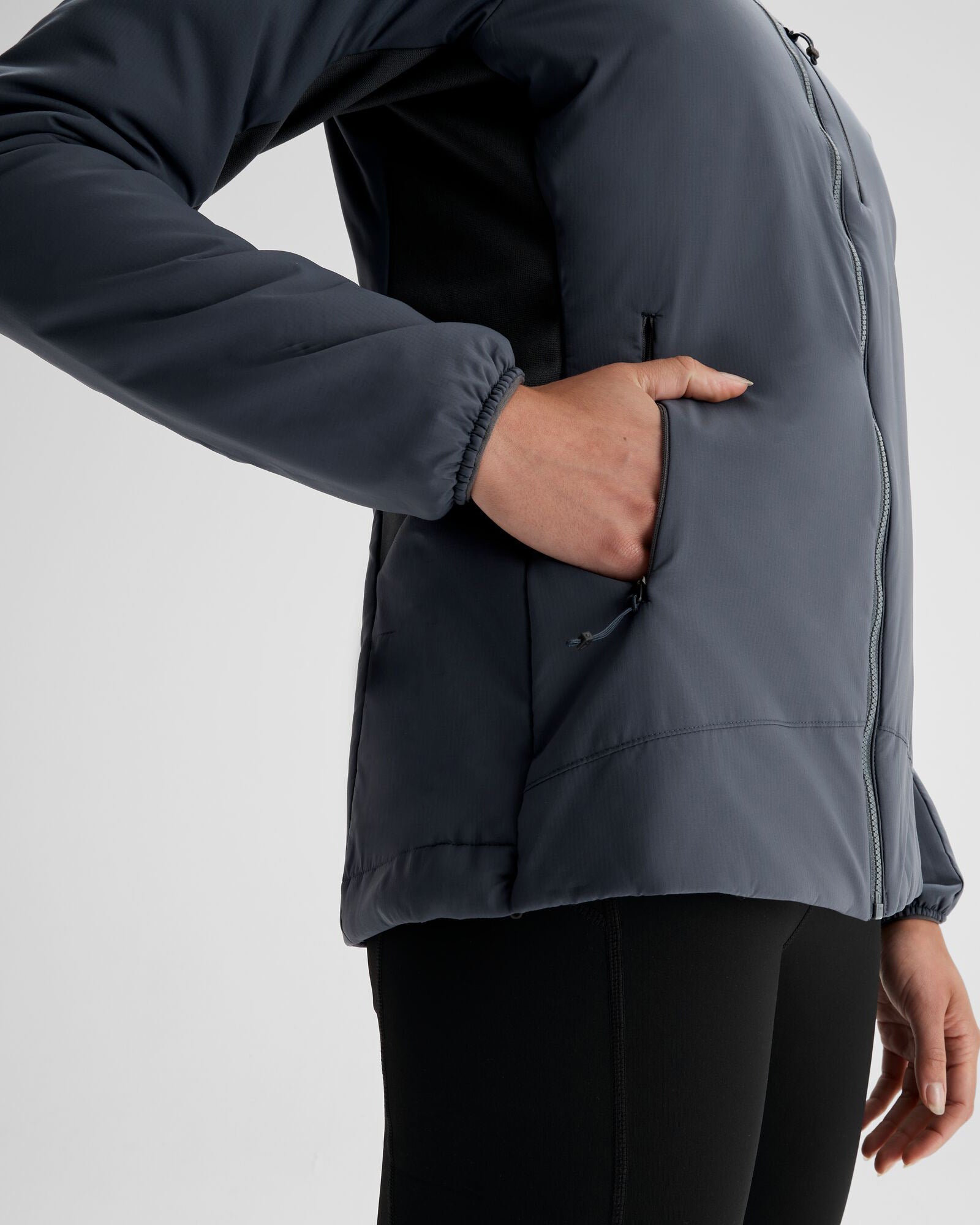 Women's Seeker PrimaLoft® Active Hooded Jacket - Lightweight Insulated Winter Coat for Outdoor Activities, Hiking & Running - Night Black