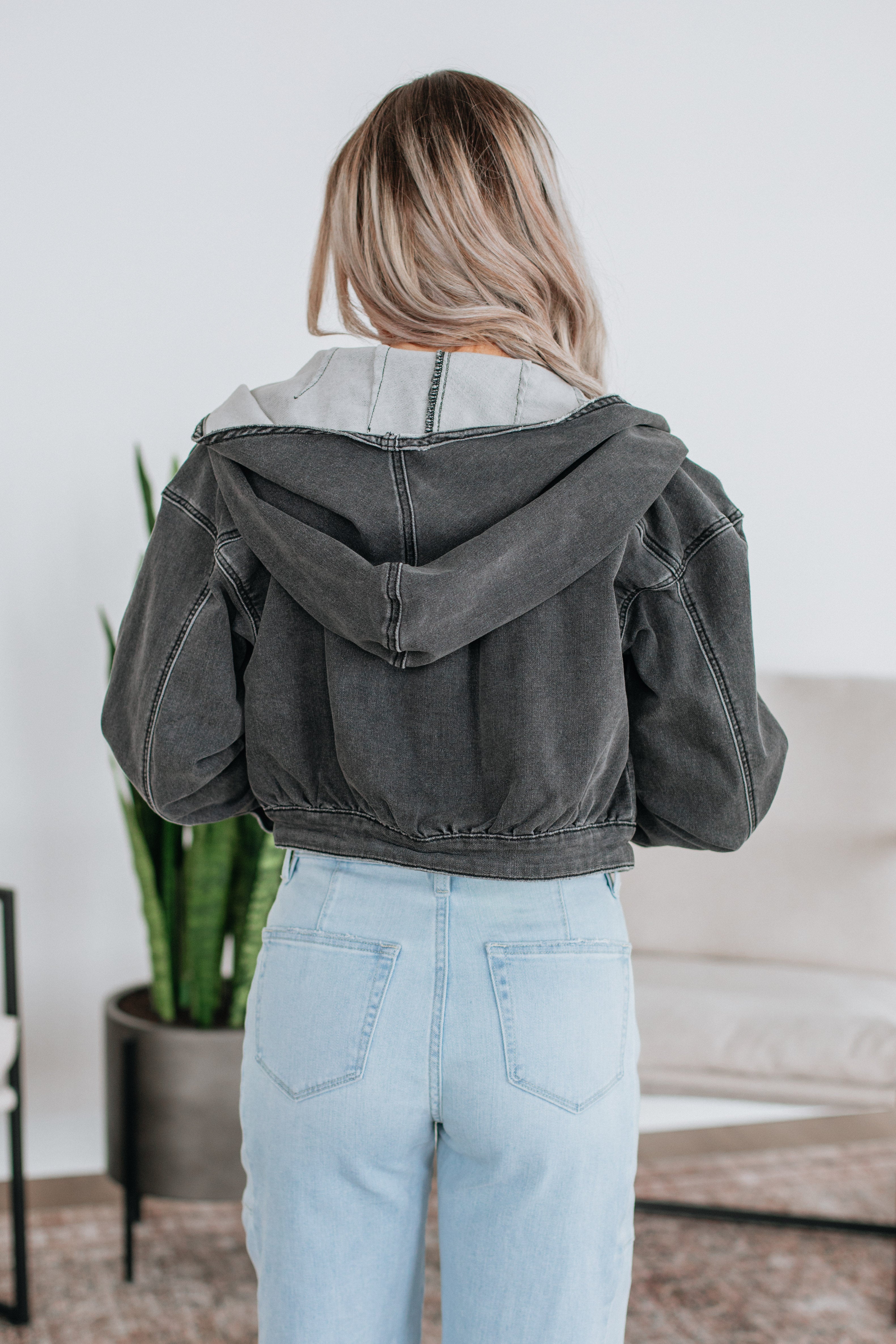 Effie KanCan Women's Denim Jacket - Stylish & Comfortable for Casual Outings, Date Nights & Fall Layering