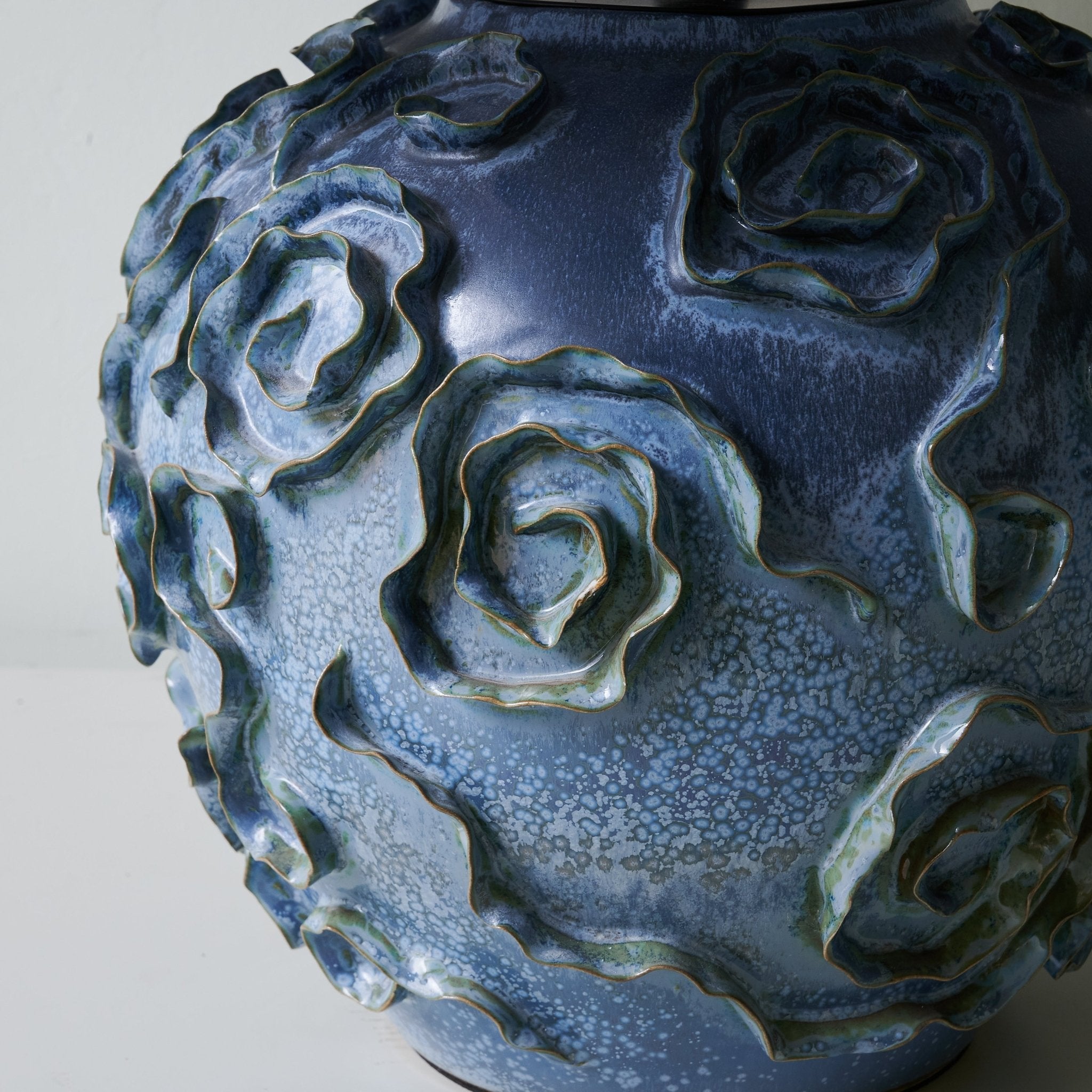 Elegant Midnight Rose Table Lamp for Bedroom & Living Room - Romantic Decorative Lighting for Home Decor
