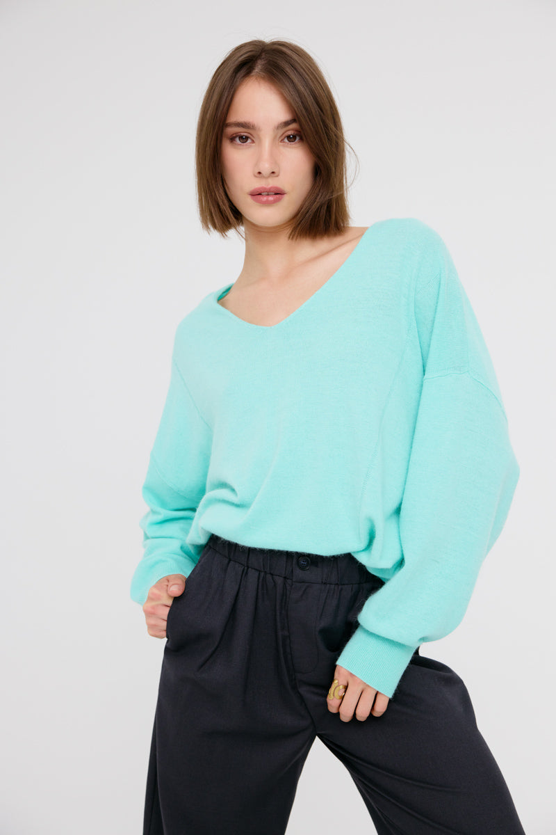 Cathy Women's V-Neck Knit Jumper Sweater - Soft & Comfortable Mint Green Pullover for Casual Wear & Office Outfits
