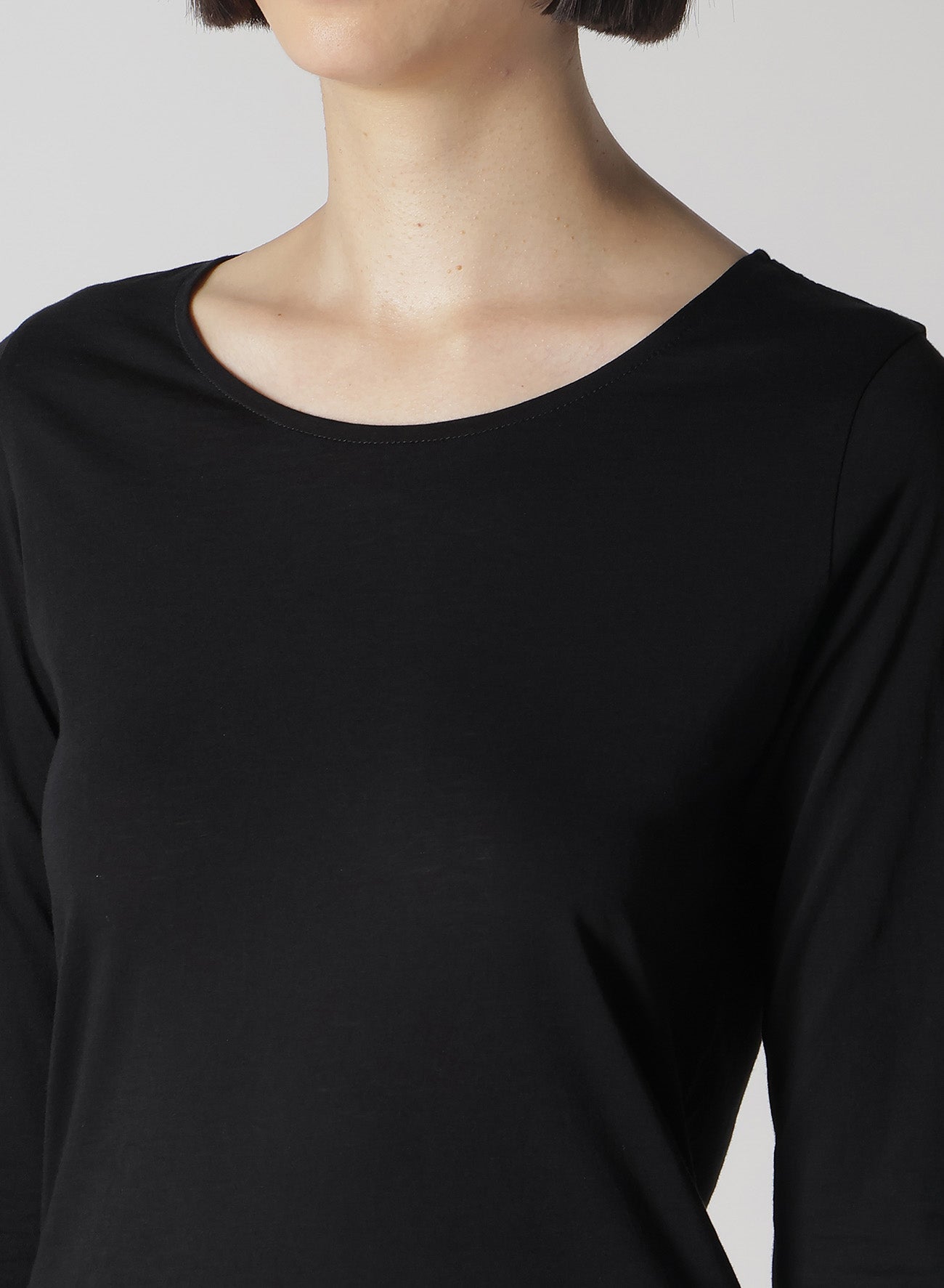 CASHARN Women's Round Neck Long Sleeve T-Shirt - Soft Cotton Casual Top for Everyday Wear | Perfect for Work, Outfits & Layering